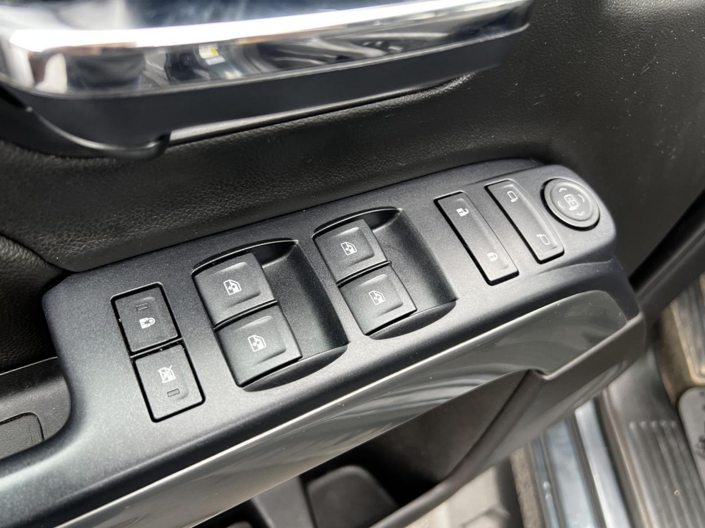 2017 Gray /Black Chevrolet Silverado 1500 LT Double Cab 4WD (1GCVKREC8HZ) with an 5.3L V8 OHV 16V engine, 6 Speed Automatic transmission, located at 547 E. Main St., Orwell, OH, 44076, (440) 437-5893, 41.535435, -80.847855 - Photo#18
