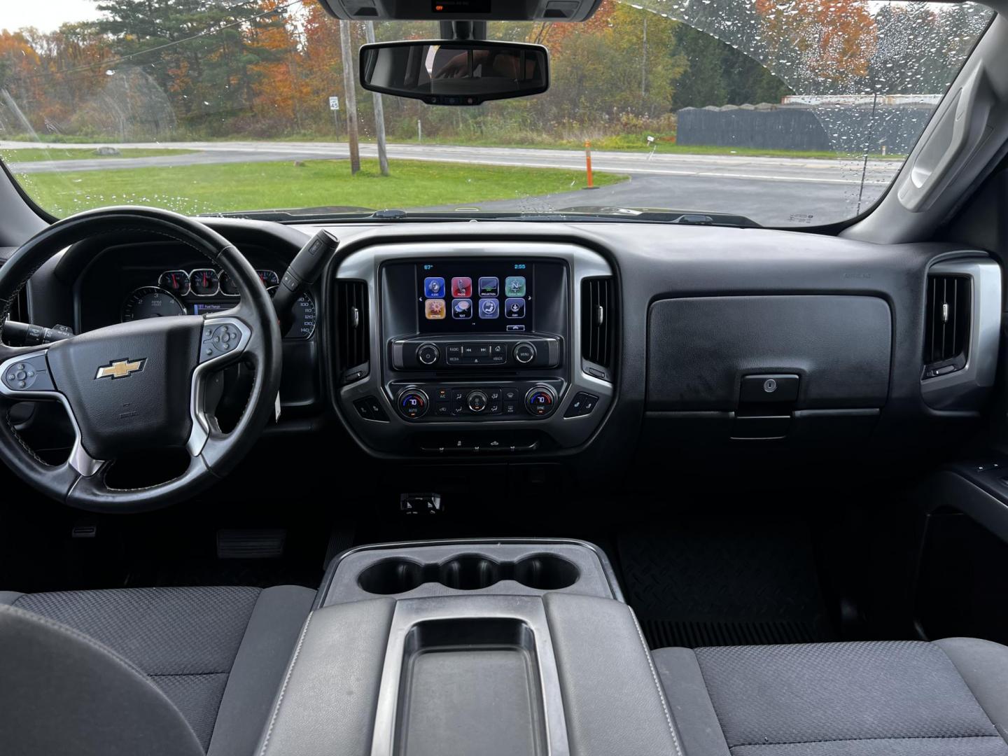 2017 Gray /Black Chevrolet Silverado 1500 LT Double Cab 4WD (1GCVKREC8HZ) with an 5.3L V8 OHV 16V engine, 6 Speed Automatic transmission, located at 547 E. Main St., Orwell, OH, 44076, (440) 437-5893, 41.535435, -80.847855 - Photo#31