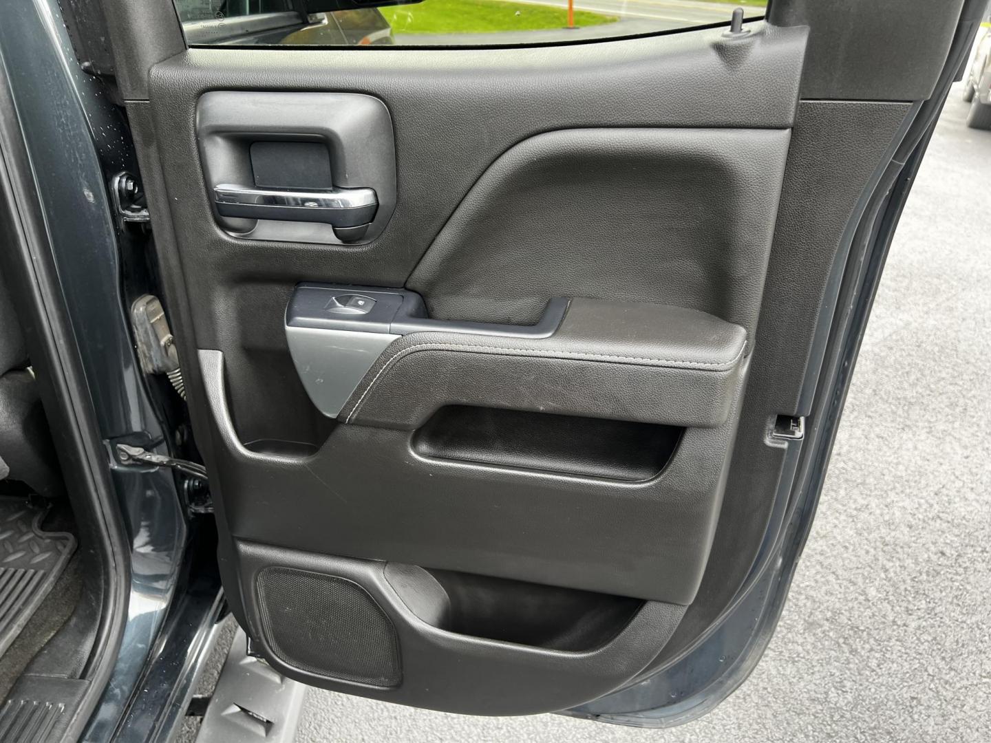 2017 Gray /Black Chevrolet Silverado 1500 LT Double Cab 4WD (1GCVKREC8HZ) with an 5.3L V8 OHV 16V engine, 6 Speed Automatic transmission, located at 547 E. Main St., Orwell, OH, 44076, (440) 437-5893, 41.535435, -80.847855 - Photo#35