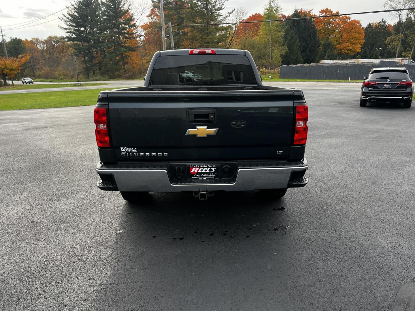 2017 Gray /Black Chevrolet Silverado 1500 LT Double Cab 4WD (1GCVKREC8HZ) with an 5.3L V8 OHV 16V engine, 6 Speed Automatic transmission, located at 547 E. Main St., Orwell, OH, 44076, (440) 437-5893, 41.535435, -80.847855 - Photo#9