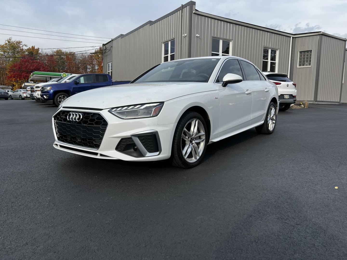 2021 White /Brown Audi A4 Premium Plus quattro (WAUEAAF4XMA) with an 2.0L I4 DOHC 16V TURBO engine, 7A transmission, located at 547 E. Main St., Orwell, OH, 44076, (440) 437-5893, 41.535435, -80.847855 - This One Owner 2021 Audi A4 Premium Plus S Line is equipped with a robust 2.0 I4 turbocharged engine and a 7-speed dual-clutch automatic transmission, allowing it to accelerate from 0 to 60 mph in 5.2 seconds, while achieving an impressive 31 MPG on the highway. This model is designed with advanced - Photo#0