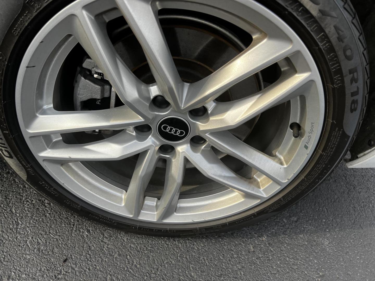 2021 White /Brown Audi A4 Premium Plus quattro (WAUEAAF4XMA) with an 2.0L I4 DOHC 16V TURBO engine, 7A transmission, located at 547 E. Main St., Orwell, OH, 44076, (440) 437-5893, 41.535435, -80.847855 - This One Owner 2021 Audi A4 Premium Plus S Line is equipped with a robust 2.0 I4 turbocharged engine and a 7-speed dual-clutch automatic transmission, allowing it to accelerate from 0 to 60 mph in 5.2 seconds, while achieving an impressive 31 MPG on the highway. This model is designed with advanced - Photo#11