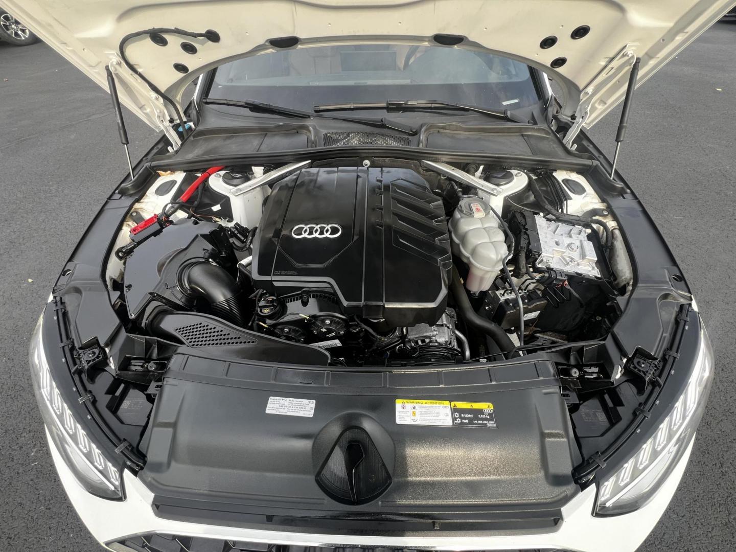2021 White /Brown Audi A4 Premium Plus quattro (WAUEAAF4XMA) with an 2.0L I4 DOHC 16V TURBO engine, 7A transmission, located at 547 E. Main St., Orwell, OH, 44076, (440) 437-5893, 41.535435, -80.847855 - This One Owner 2021 Audi A4 Premium Plus S Line is equipped with a robust 2.0 I4 turbocharged engine and a 7-speed dual-clutch automatic transmission, allowing it to accelerate from 0 to 60 mph in 5.2 seconds, while achieving an impressive 31 MPG on the highway. This model is designed with advanced - Photo#14