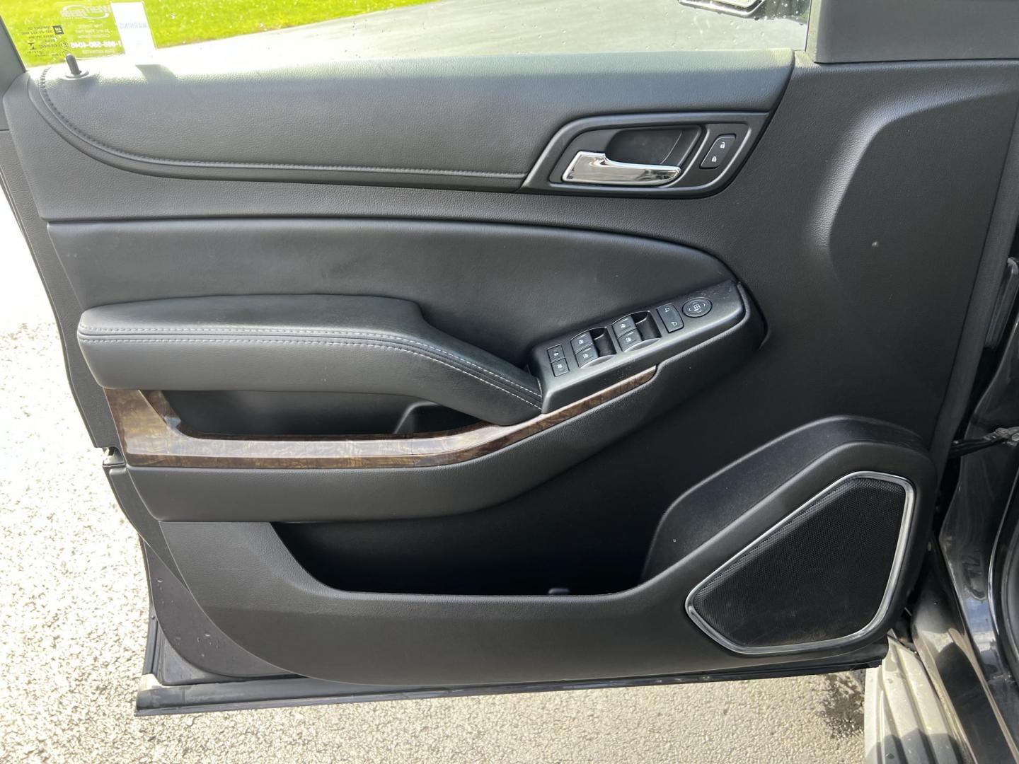 2016 Gray /Black Chevrolet Tahoe LS 4WD (1GNSKAKC3GR) with an 5.3L V8 OHV 16V engine, 6A transmission, located at 547 E. Main St., Orwell, OH, 44076, (440) 437-5893, 41.535435, -80.847855 - This One Owner 2016 Chevrolet Tahoe LS 4WD is powered by a 5.3 Vortec V8 engine paired with a 6-speed automatic transmission, providing robust performance for various driving conditions. It offers features like tri-zone automatic climate control and power front seats to enhance passenger comfort. Fo - Photo#16
