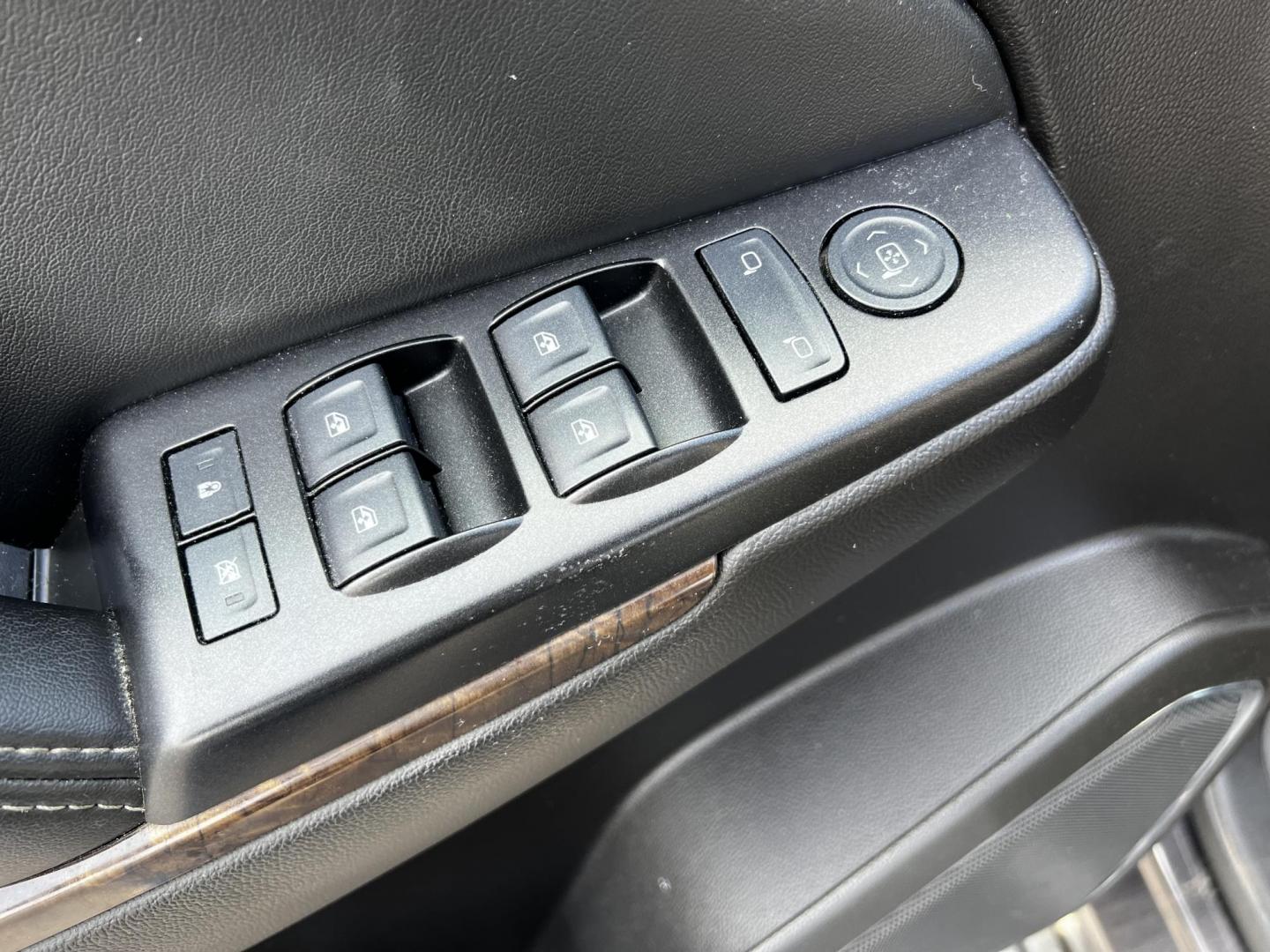 2016 Gray /Black Chevrolet Tahoe LS 4WD (1GNSKAKC3GR) with an 5.3L V8 OHV 16V engine, 6A transmission, located at 547 E. Main St., Orwell, OH, 44076, (440) 437-5893, 41.535435, -80.847855 - This One Owner 2016 Chevrolet Tahoe LS 4WD is powered by a 5.3 Vortec V8 engine paired with a 6-speed automatic transmission, providing robust performance for various driving conditions. It offers features like tri-zone automatic climate control and power front seats to enhance passenger comfort. Fo - Photo#19