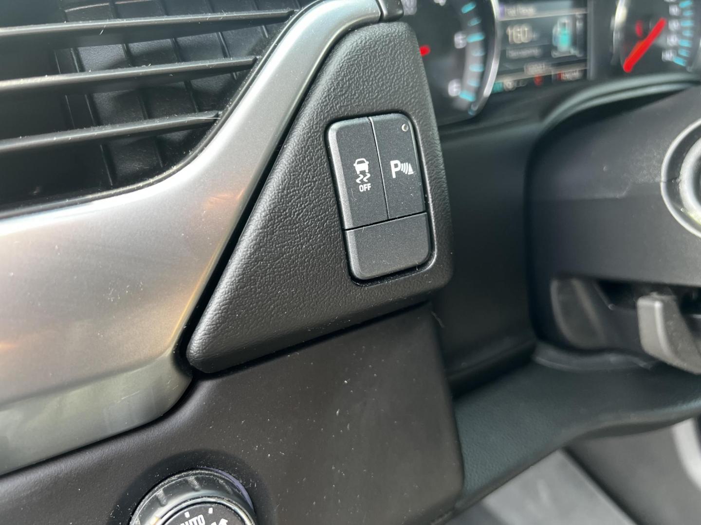 2016 Gray /Black Chevrolet Tahoe LS 4WD (1GNSKAKC3GR) with an 5.3L V8 OHV 16V engine, 6A transmission, located at 547 E. Main St., Orwell, OH, 44076, (440) 437-5893, 41.535435, -80.847855 - This One Owner 2016 Chevrolet Tahoe LS 4WD is powered by a 5.3 Vortec V8 engine paired with a 6-speed automatic transmission, providing robust performance for various driving conditions. It offers features like tri-zone automatic climate control and power front seats to enhance passenger comfort. Fo - Photo#22