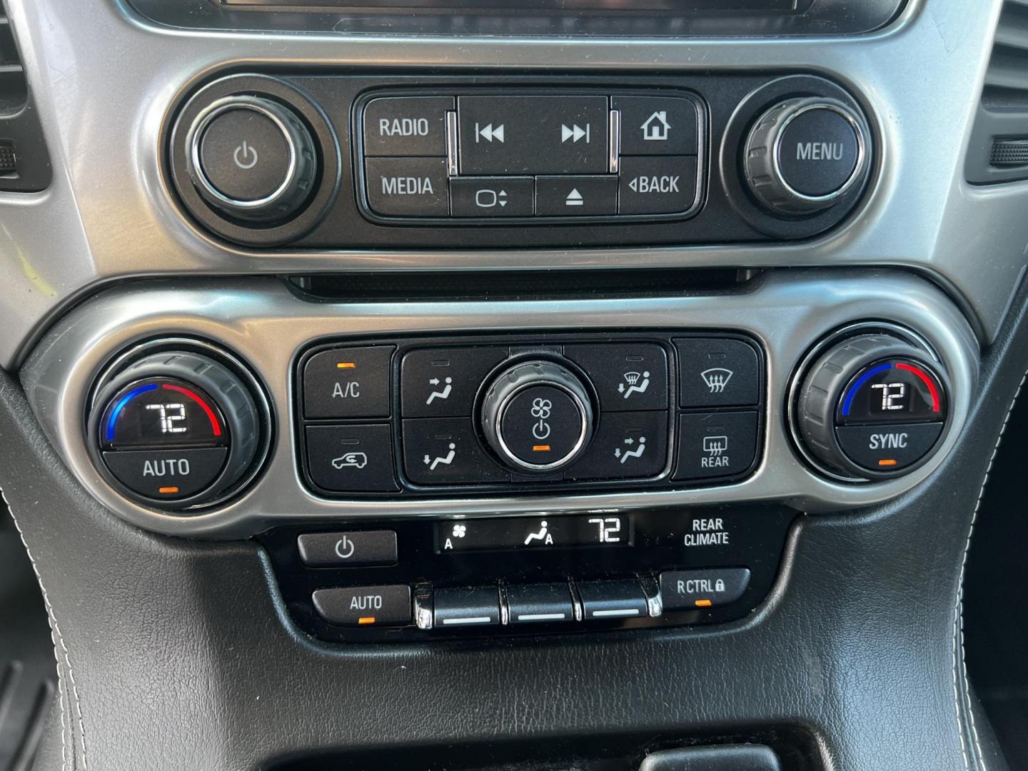 2016 Gray /Black Chevrolet Tahoe LS 4WD (1GNSKAKC3GR) with an 5.3L V8 OHV 16V engine, 6A transmission, located at 547 E. Main St., Orwell, OH, 44076, (440) 437-5893, 41.535435, -80.847855 - This One Owner 2016 Chevrolet Tahoe LS 4WD is powered by a 5.3 Vortec V8 engine paired with a 6-speed automatic transmission, providing robust performance for various driving conditions. It offers features like tri-zone automatic climate control and power front seats to enhance passenger comfort. Fo - Photo#27