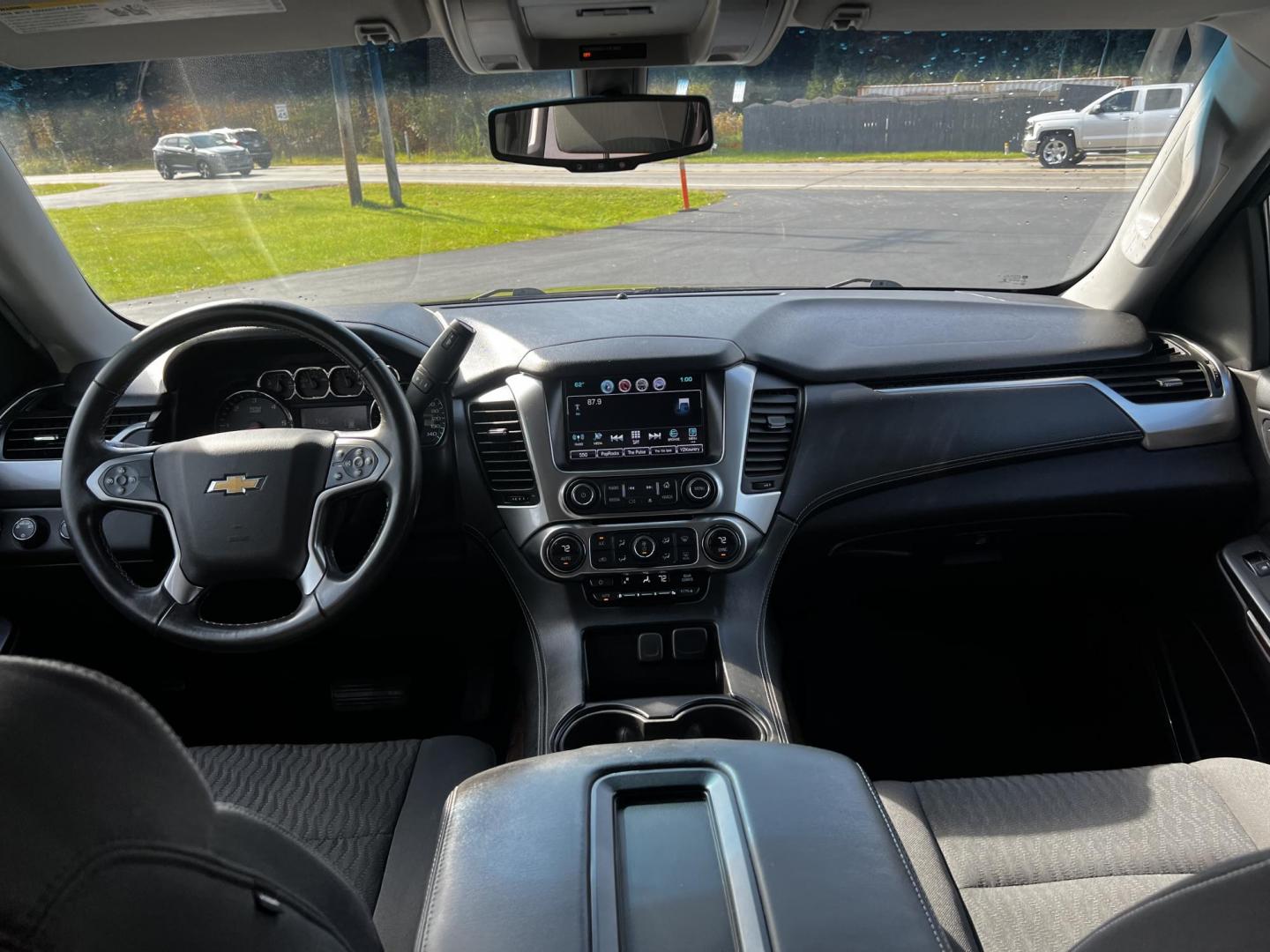 2016 Gray /Black Chevrolet Tahoe LS 4WD (1GNSKAKC3GR) with an 5.3L V8 OHV 16V engine, 6A transmission, located at 547 E. Main St., Orwell, OH, 44076, (440) 437-5893, 41.535435, -80.847855 - This One Owner 2016 Chevrolet Tahoe LS 4WD is powered by a 5.3 Vortec V8 engine paired with a 6-speed automatic transmission, providing robust performance for various driving conditions. It offers features like tri-zone automatic climate control and power front seats to enhance passenger comfort. Fo - Photo#33