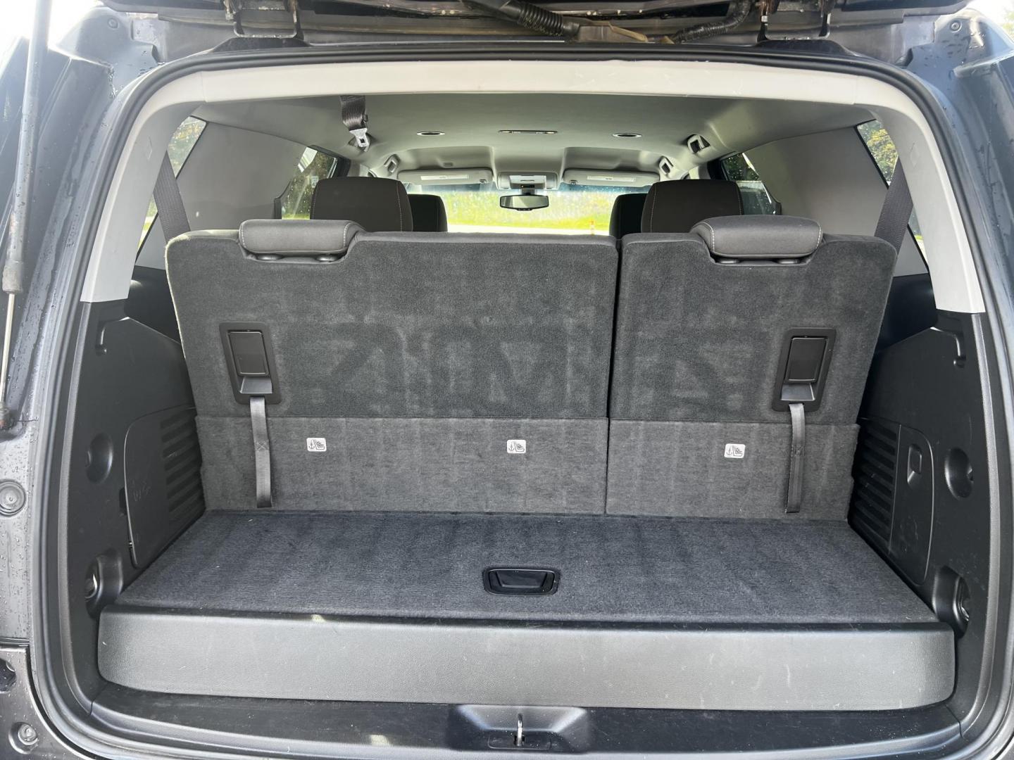 2016 Gray /Black Chevrolet Tahoe LS 4WD (1GNSKAKC3GR) with an 5.3L V8 OHV 16V engine, 6A transmission, located at 547 E. Main St., Orwell, OH, 44076, (440) 437-5893, 41.535435, -80.847855 - This One Owner 2016 Chevrolet Tahoe LS 4WD is powered by a 5.3 Vortec V8 engine paired with a 6-speed automatic transmission, providing robust performance for various driving conditions. It offers features like tri-zone automatic climate control and power front seats to enhance passenger comfort. Fo - Photo#35