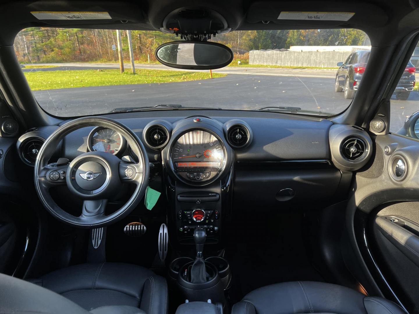 2016 Green /Black Mini Countryman S ALL4 (WMWZC5C5XGW) with an 1.6L I4 DOHC 16V TURBO engine, 8-Speed Automatic transmission, located at 11115 Chardon Rd. , Chardon, OH, 44024, (440) 214-9705, 41.580246, -81.241943 - This One Owner 2016 Mini Cooper S Countryman All4 is a compact SUV offering a blend of performance and premium features. It features a 1.6-liter turbocharged inline-4 engine producing 181 horsepower, paired with an 8-speed automatic transmission. Notable for its sporty drive, it can accelerate from - Photo#30