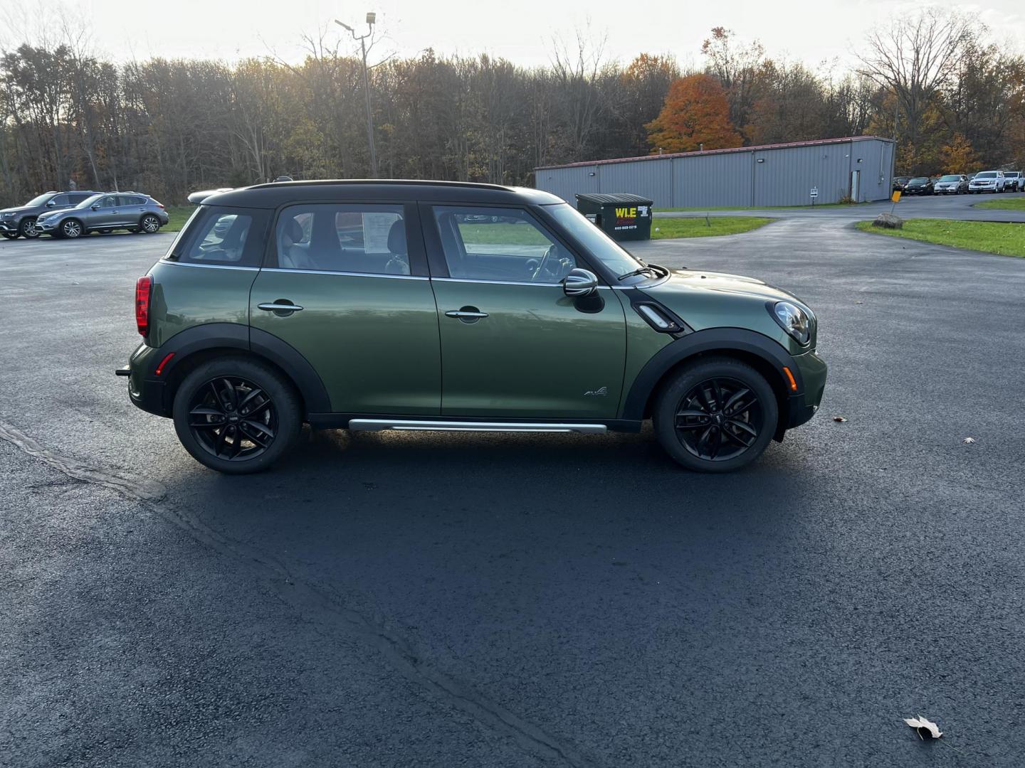 2016 Green /Black Mini Countryman S ALL4 (WMWZC5C5XGW) with an 1.6L I4 DOHC 16V TURBO engine, 8-Speed Automatic transmission, located at 11115 Chardon Rd. , Chardon, OH, 44024, (440) 214-9705, 41.580246, -81.241943 - This One Owner 2016 Mini Cooper S Countryman All4 is a compact SUV offering a blend of performance and premium features. It features a 1.6-liter turbocharged inline-4 engine producing 181 horsepower, paired with an 8-speed automatic transmission. Notable for its sporty drive, it can accelerate from - Photo#5