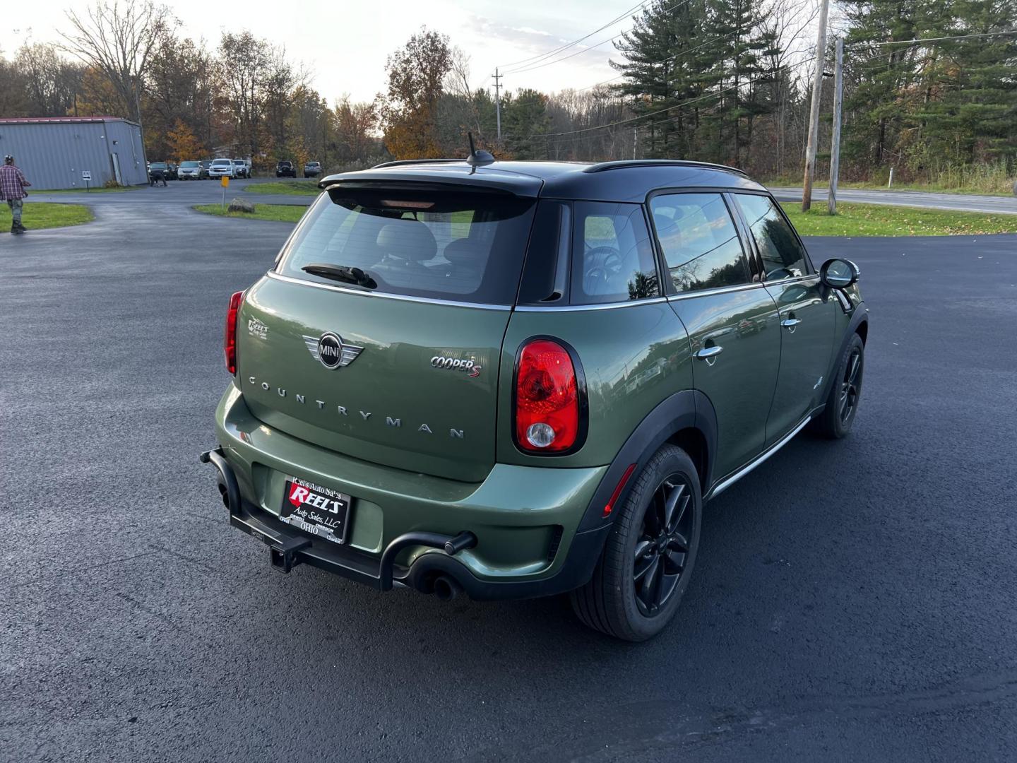 2016 Green /Black Mini Countryman S ALL4 (WMWZC5C5XGW) with an 1.6L I4 DOHC 16V TURBO engine, 8-Speed Automatic transmission, located at 11115 Chardon Rd. , Chardon, OH, 44024, (440) 214-9705, 41.580246, -81.241943 - This One Owner 2016 Mini Cooper S Countryman All4 is a compact SUV offering a blend of performance and premium features. It features a 1.6-liter turbocharged inline-4 engine producing 181 horsepower, paired with an 8-speed automatic transmission. Notable for its sporty drive, it can accelerate from - Photo#7