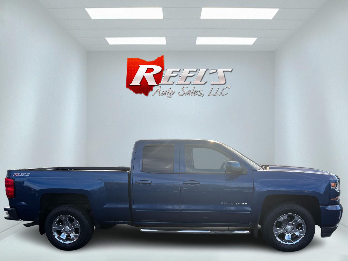 2017 Blue /Black Chevrolet Silverado 1500 LT Z71 Double Cab 4WD (1GCVKREC7HZ) with an 5.3L V8 OHV 16V engine, 6A transmission, located at 547 E. Main St., Orwell, OH, 44076, (440) 437-5893, 41.535435, -80.847855 - Photo#4