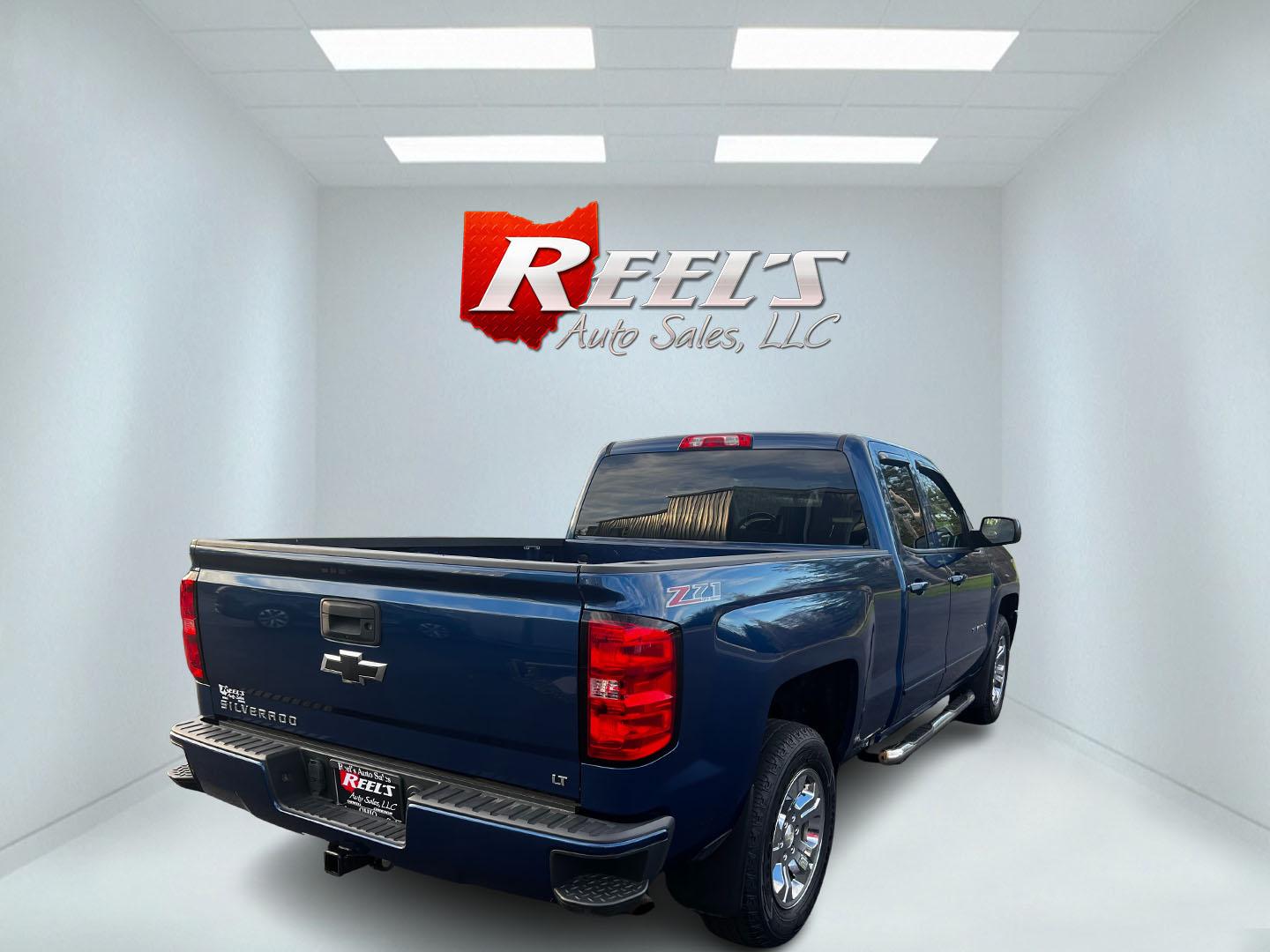 2017 Blue /Black Chevrolet Silverado 1500 LT Z71 Double Cab 4WD (1GCVKREC7HZ) with an 5.3L V8 OHV 16V engine, 6A transmission, located at 547 E. Main St., Orwell, OH, 44076, (440) 437-5893, 41.535435, -80.847855 - Photo#5