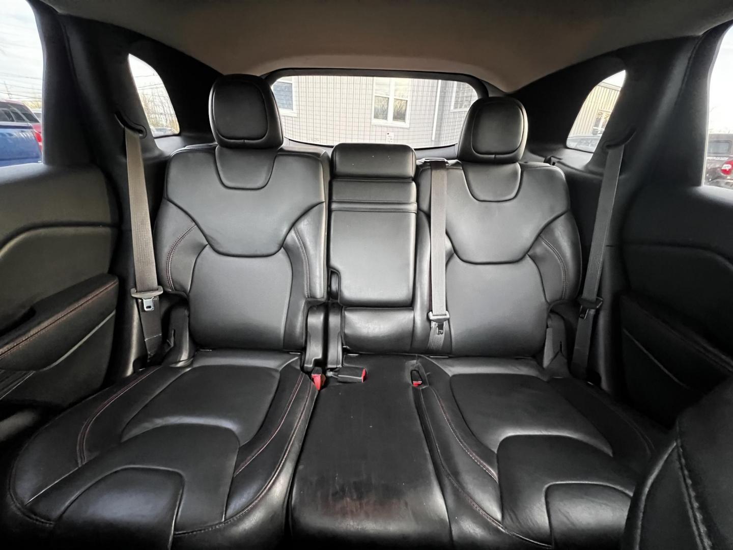 2015 Black /Black Jeep Cherokee Trailhawk 4WD (1C4PJMBS8FW) with an 3.2L V6 DOHC 24V engine, 9-Speed Automatic transmission, located at 11115 Chardon Rd. , Chardon, OH, 44024, (440) 214-9705, 41.580246, -81.241943 - Photo#30