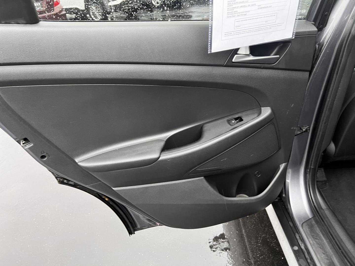 2017 Gray /Black Hyundai Tucson SE w/Popular Package AWD (KM8J3CA43HU) with an 2.0L I4 DOHC 16V engine, 6 Speed Auto transmission, located at 11115 Chardon Rd. , Chardon, OH, 44024, (440) 214-9705, 41.580246, -81.241943 - This 2017 Hyundai Tucson SE AWD is a well-rounded compact SUV that offers a balance of efficiency, technology, and functionality. Powered by a 2.0 I4 GDI engine and equipped with a 6-speed automatic transmission, it provides a commendable fuel efficiency of 26 MPG on the highway. This vehicle includ - Photo#31