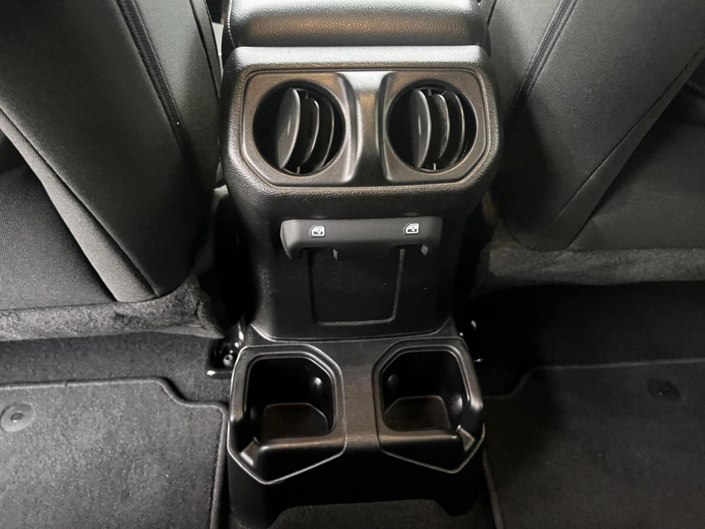 2020 White /Black Jeep Gladiator Sport S (1C6HJTAGXLL) with an 3.6L V6 DOHC 24V engine, 8-Speed Automatic transmission, located at 11115 Chardon Rd. , Chardon, OH, 44024, (440) 214-9705, 41.580246, -81.241943 - This 2020 Jeep Gladiator Sport S is a versatile midsize pickup renowned for its robust capabilities and modern features. Powered by a 3.6L Pentastar V6 engine paired with an 8-speed automatic transmission, it delivers a solid highway mileage of 22 MPG. Noteworthy features include a 7.0" touchscreen - Photo#29