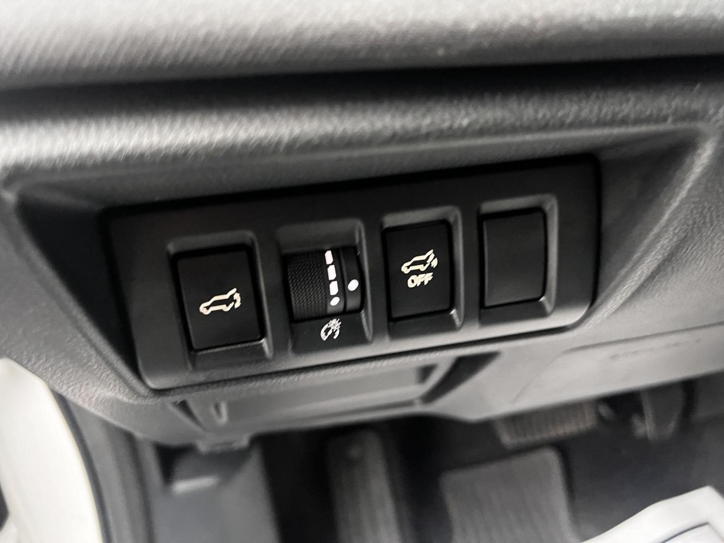 2022 White /Gray Subaru Outback Premium (4S4BTADC0N3) with an 2.5L H4 DOHC 16V engine, Automatic transmission, located at 11115 Chardon Rd. , Chardon, OH, 44024, (440) 214-9705, 41.580246, -81.241943 - This 2022 Subaru Outback Premium is a well-rounded SUV with a focus on comfort, technology, and safety. It features a 2.5L H4 engine with the brand's signature Symmetrical All-Wheel Drive, providing excellent traction and stability. With a highway fuel efficiency of 33 MPG, it balances performance w - Photo#11