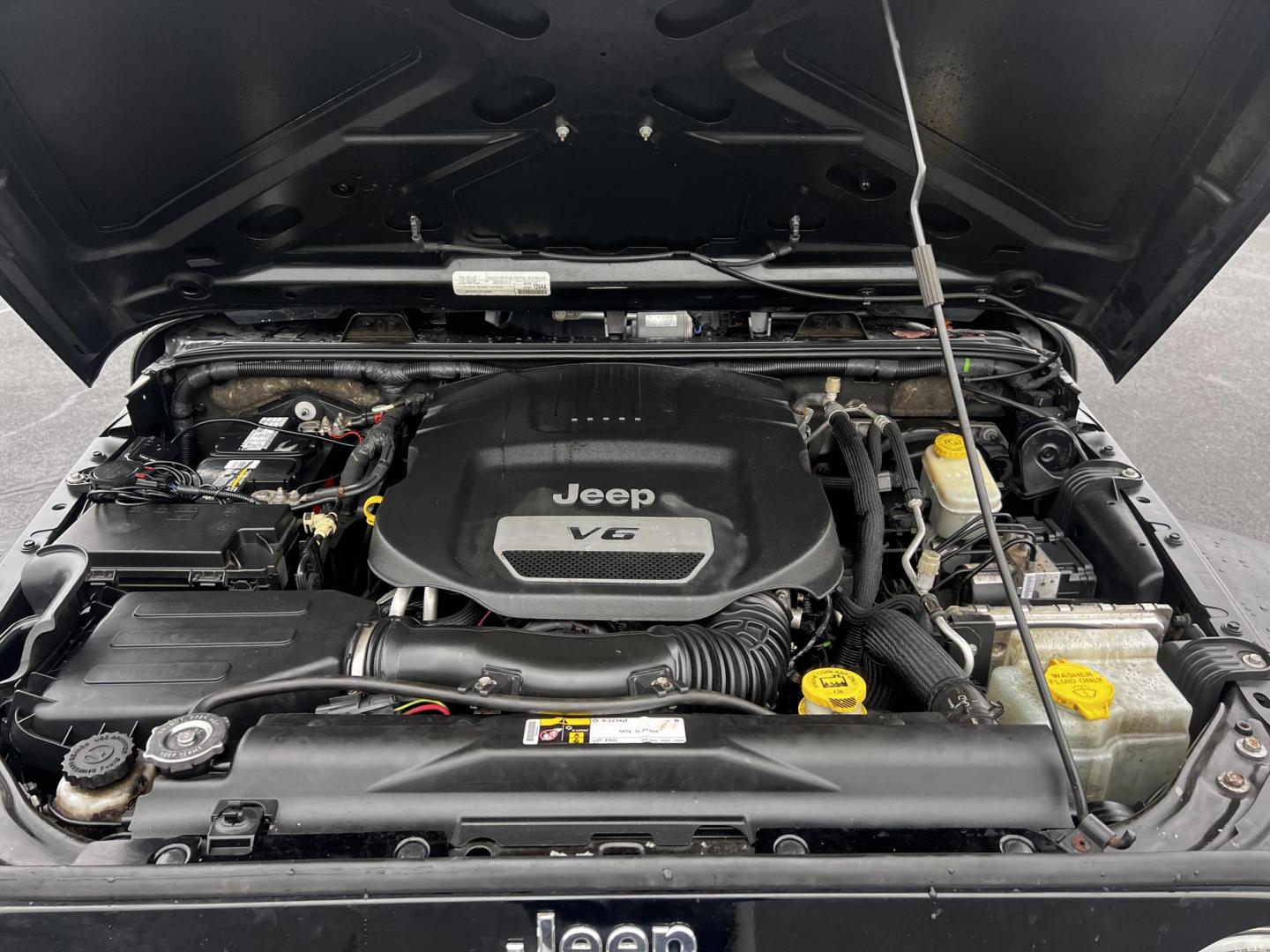 2015 Black /Black Jeep Wrangler Unlimited Sport 4WD (1C4BJWDG6FL) with an 3.6L V6 DOHC 24V FFV engine, located at 11115 Chardon Rd. , Chardon, OH, 44024, (440) 214-9705, 41.580246, -81.241943 - Photo#15