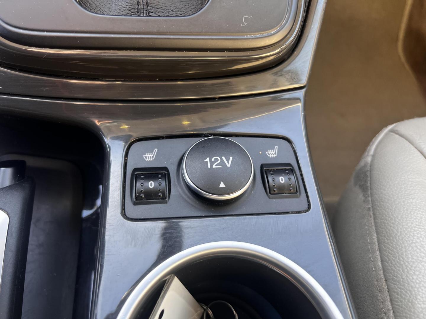 2016 White /Gray Ford Escape Titanium 4WD (1FMCU9J93GU) with an 2.0L I4 DOHC 16V Turbo engine, 6-Speed Automatic transmission, located at 547 E. Main St., Orwell, OH, 44076, (440) 437-5893, 41.535435, -80.847855 - Photo#11