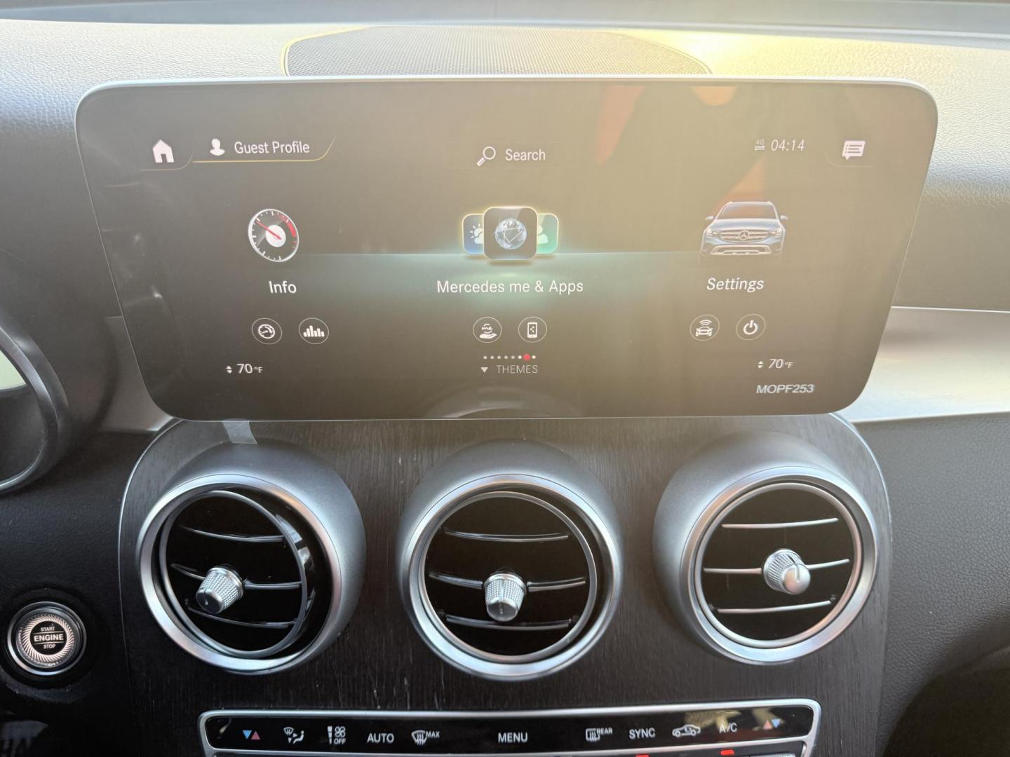 2021 White /Red Mercedes-Benz GLC-Class GLC300 4MATIC (W1N0G8EB4MF) with an 2.0L I4 DOHC 16V TURBO engine, 9A transmission, located at 11115 Chardon Rd. , Chardon, OH, 44024, (440) 214-9705, 41.580246, -81.241943 - Photo#9