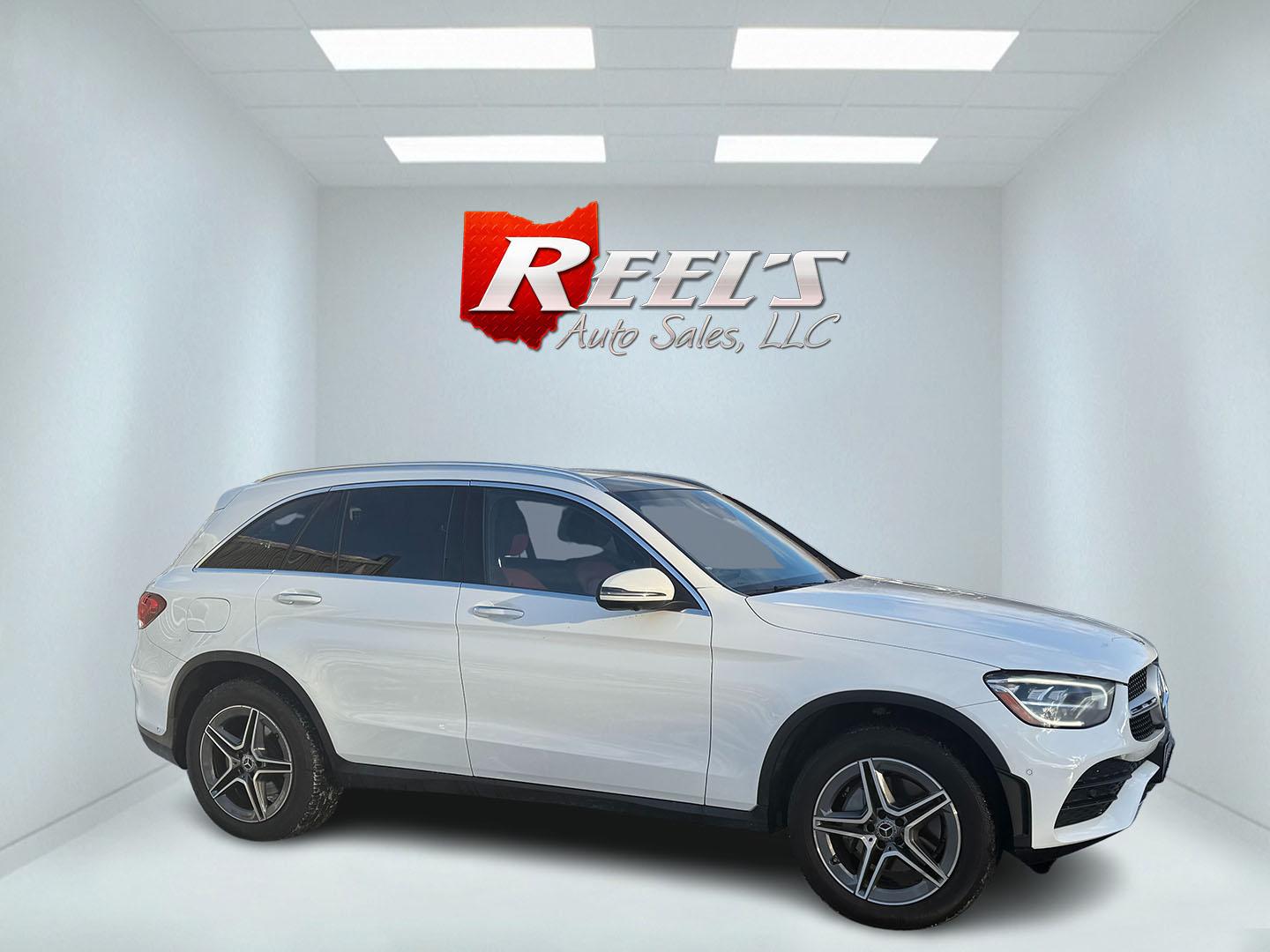 2021 White /Red Mercedes-Benz GLC-Class GLC300 4MATIC (W1N0G8EB4MF) with an 2.0L I4 DOHC 16V TURBO engine, 9A transmission, located at 11115 Chardon Rd. , Chardon, OH, 44024, (440) 214-9705, 41.580246, -81.241943 - Photo#18