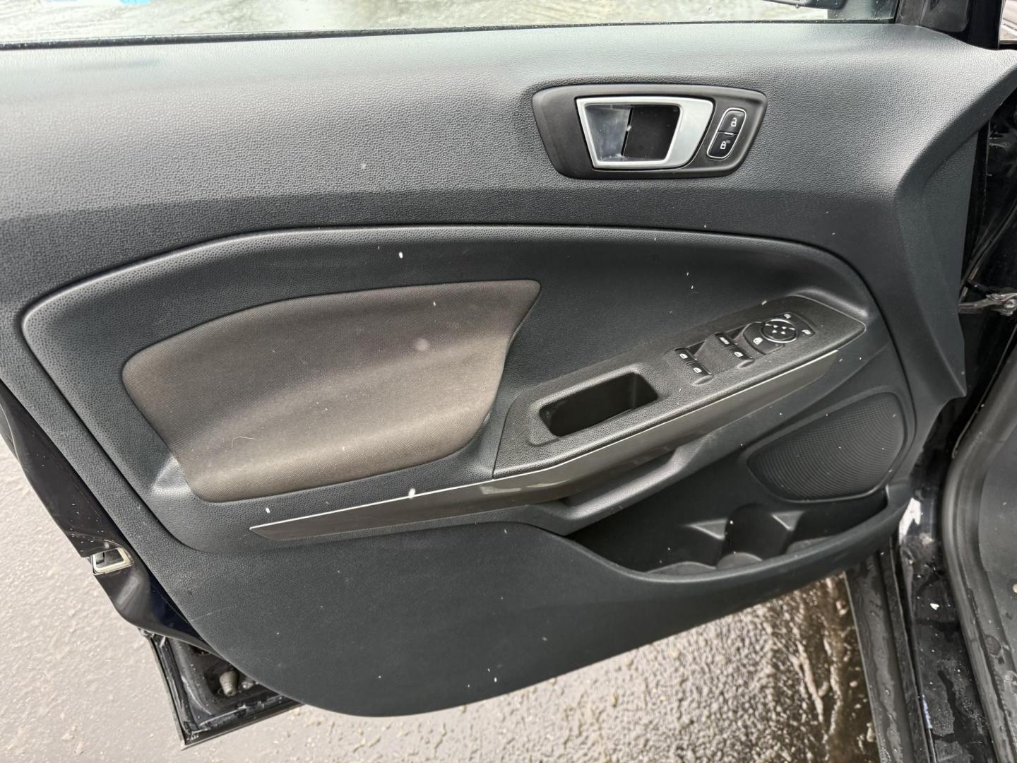 2018 Black /Black Ford EcoSport SE AWD (MAJ6P1UL8JC) with an 2.0L I4 DOHC 16V engine, 6A transmission, located at 11115 Chardon Rd. , Chardon, OH, 44024, (440) 214-9705, 41.580246, -81.241943 - Photo#13