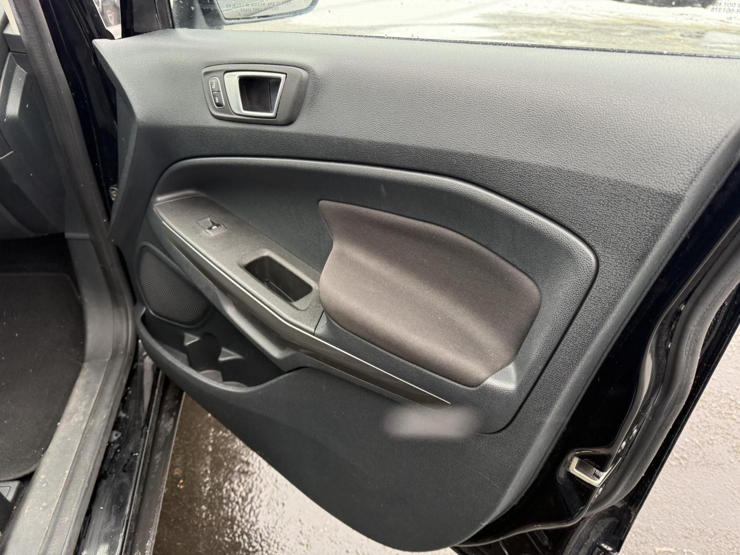 2018 Black /Black Ford EcoSport SE AWD (MAJ6P1UL8JC) with an 2.0L I4 DOHC 16V engine, 6A transmission, located at 11115 Chardon Rd. , Chardon, OH, 44024, (440) 214-9705, 41.580246, -81.241943 - Photo#32