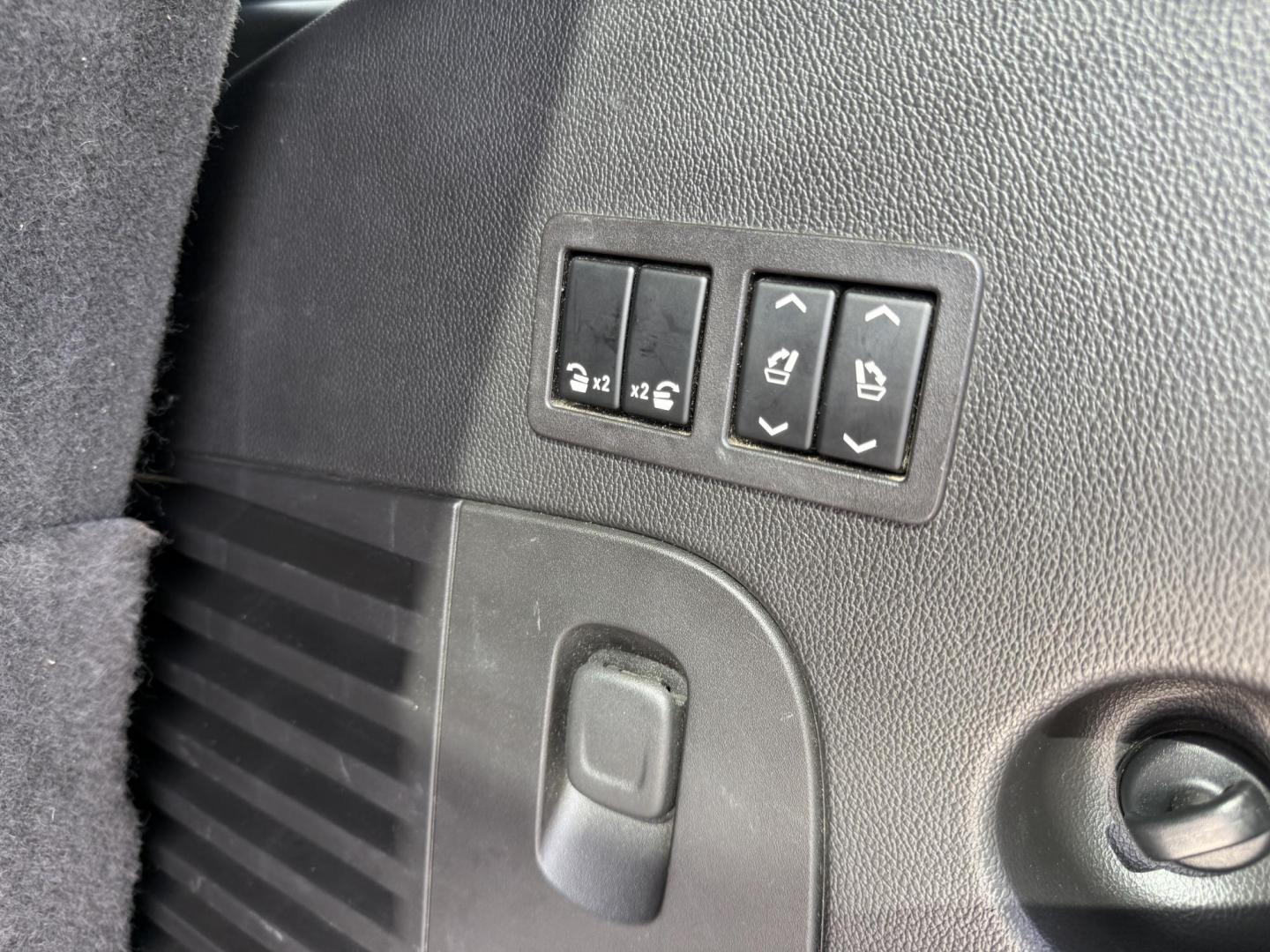 2017 Gray /Black Chevrolet Tahoe LT 4WD (1GNSKBKC4HR) with an 5.3L V8 OHV 16V engine, 6A transmission, located at 11115 Chardon Rd. , Chardon, OH, 44024, (440) 214-9705, 41.580246, -81.241943 - Command the road with this 2017 Chevrolet Tahoe LT 4WD, powered by a robust 5.3L V8 EcoTec3 engine and 6-speed automatic transmission, offering a 6,200-pound towing capacity for all your adventures. The luxurious leather interior features heated front and rear seats, tri-zone automatic climate contr - Photo#46