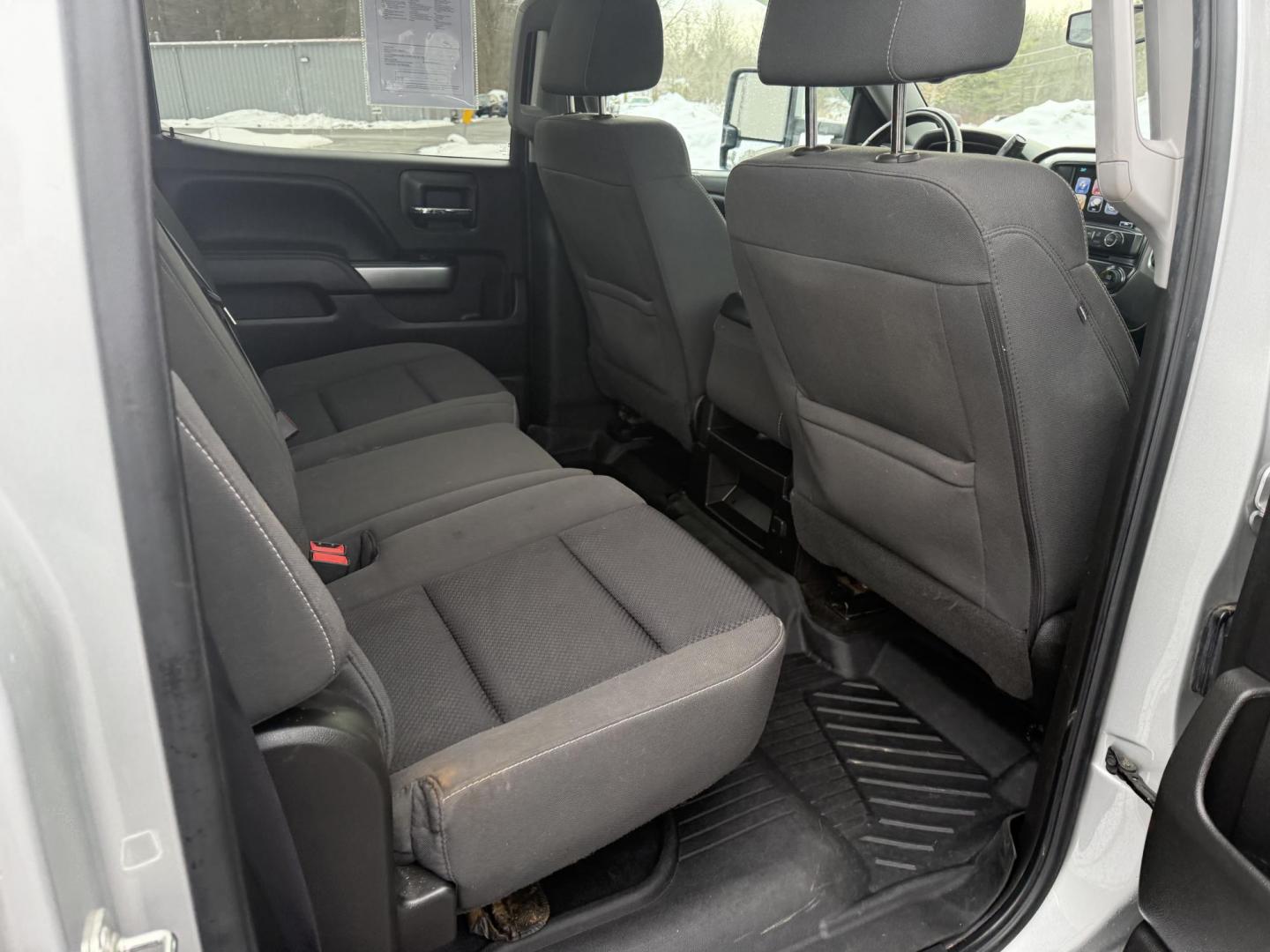 2017 Silver /Black Chevrolet Silverado 1500 LT Crew Cab 4WD (3GCUKREC6HG) with an 5.3L V8 OHV 16V engine, 6A transmission, located at 547 E. Main St., Orwell, OH, 44076, (440) 437-5893, 41.535435, -80.847855 - This 2017 Chevrolet Silverado 1500 LT Crew Cab 4WD is a versatile and robust pickup, powered by a 5.3-liter Vortec V8 engine mated with a 6-speed automatic transmission. This configuration delivers both strong performance and dependable towing capabilities, with a capacity of up to 9,400 pounds. Ins - Photo#32