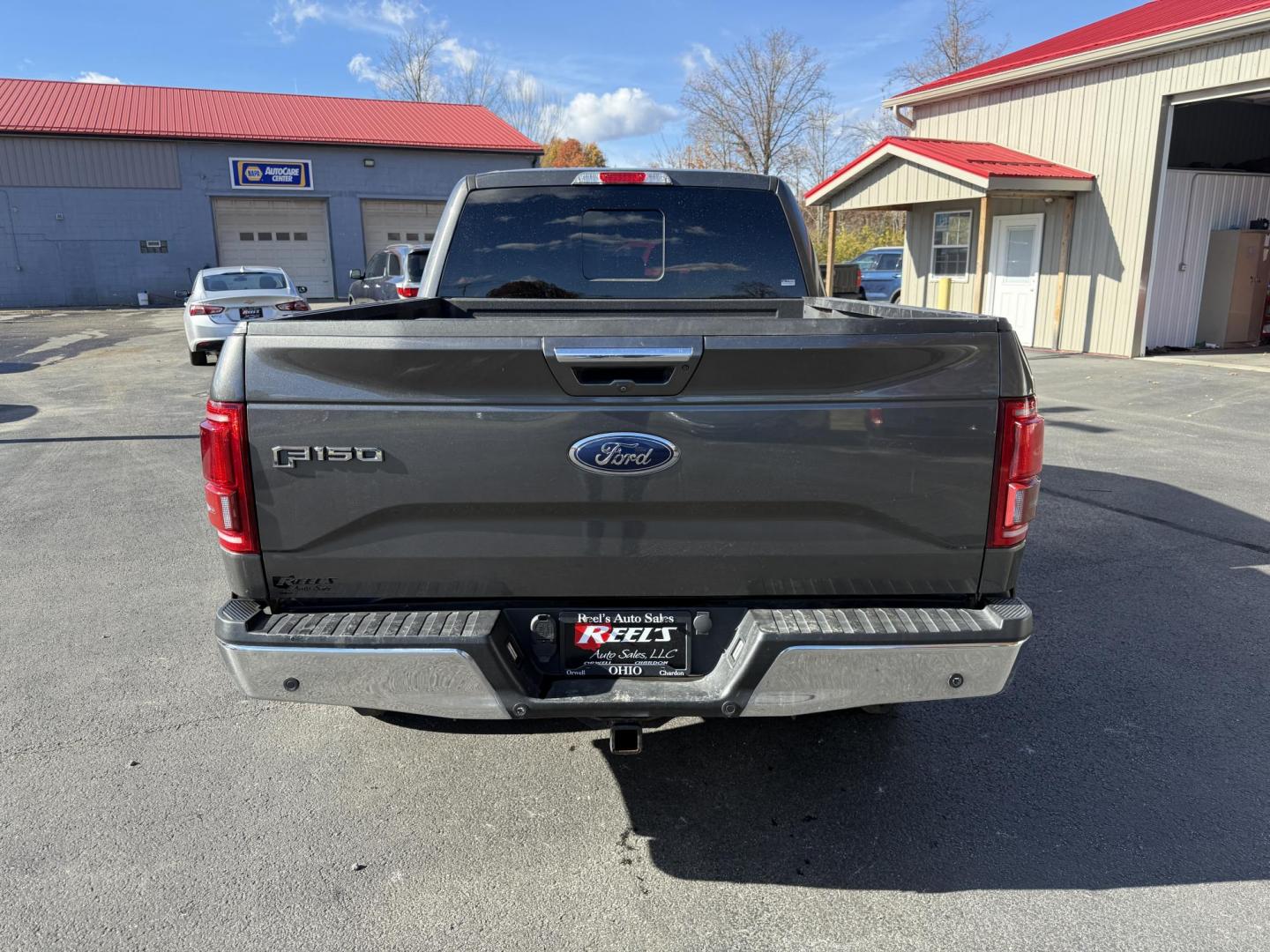 2016 Gray /Black Ford F-150 Lariat SuperCrew 6.5-ft. Bed 4WD (1FTFW1EG7GK) with an 3.5 V6 TWIN TURBO engine, 6 Speed Automatic transmission, located at 547 E. Main St., Orwell, OH, 44076, (440) 437-5893, 41.535435, -80.847855 - 2016 Ford F-150 Lariat Crew Cab 4WD – Unmatched Power, Premium Comfort, and Advanced Technology Experience the perfect blend of strength, luxury, and innovation with this 2016 Ford F-150 Lariat Crew Cab 4WD. Equipped with a commanding 3.5L Twin Turbo EcoBoost V6 engine producing 365 HP and 420 - Photo#9
