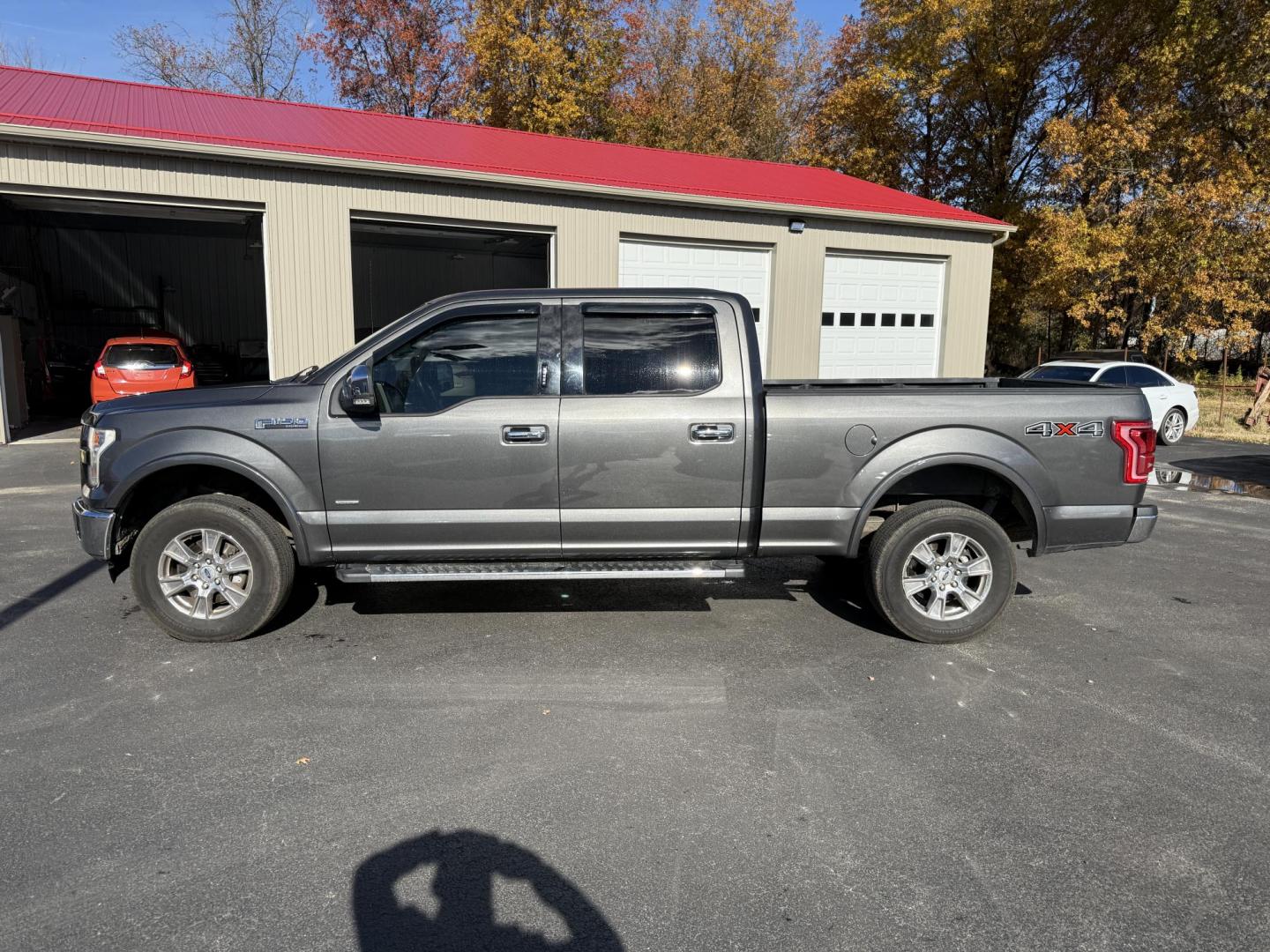 2016 Gray /Black Ford F-150 Lariat SuperCrew 6.5-ft. Bed 4WD (1FTFW1EG7GK) with an 3.5 V6 TWIN TURBO engine, 6 Speed Automatic transmission, located at 547 E. Main St., Orwell, OH, 44076, (440) 437-5893, 41.535435, -80.847855 - 2016 Ford F-150 Lariat Crew Cab 4WD – Unmatched Power, Premium Comfort, and Advanced Technology Experience the perfect blend of strength, luxury, and innovation with this 2016 Ford F-150 Lariat Crew Cab 4WD. Equipped with a commanding 3.5L Twin Turbo EcoBoost V6 engine producing 365 HP and 420 - Photo#15