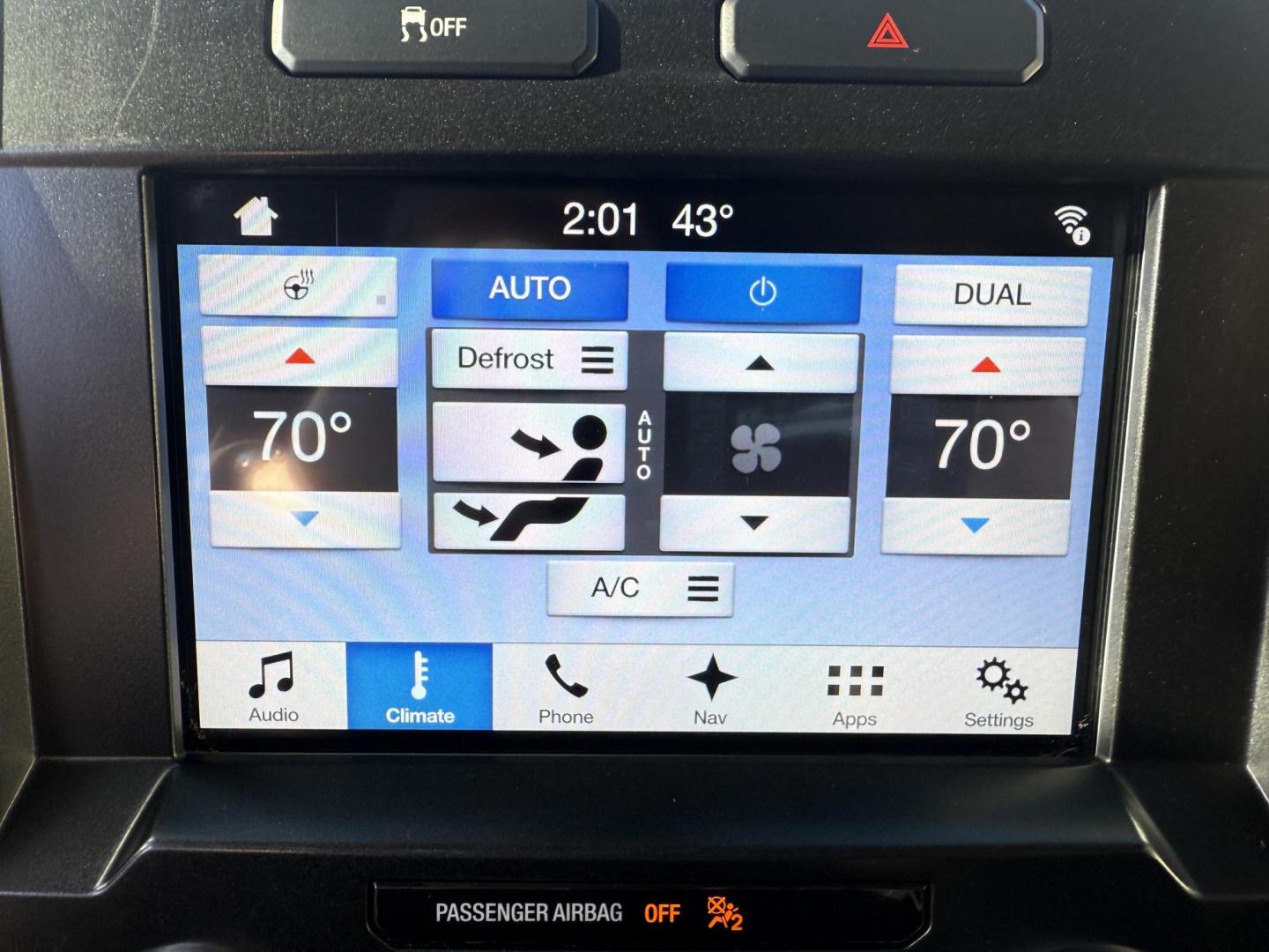 2016 Gray /Black Ford F-150 Lariat SuperCrew 6.5-ft. Bed 4WD (1FTFW1EG7GK) with an 3.5 V6 TWIN TURBO engine, 6 Speed Automatic transmission, located at 547 E. Main St., Orwell, OH, 44076, (440) 437-5893, 41.535435, -80.847855 - 2016 Ford F-150 Lariat Crew Cab 4WD – Unmatched Power, Premium Comfort, and Advanced Technology Experience the perfect blend of strength, luxury, and innovation with this 2016 Ford F-150 Lariat Crew Cab 4WD. Equipped with a commanding 3.5L Twin Turbo EcoBoost V6 engine producing 365 HP and 420 - Photo#31