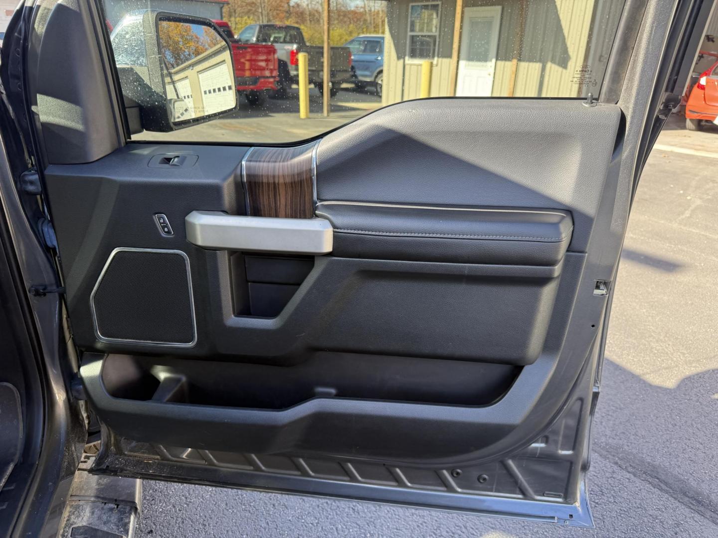 2016 Gray /Black Ford F-150 Lariat SuperCrew 6.5-ft. Bed 4WD (1FTFW1EG7GK) with an 3.5 V6 TWIN TURBO engine, 6 Speed Automatic transmission, located at 547 E. Main St., Orwell, OH, 44076, (440) 437-5893, 41.535435, -80.847855 - 2016 Ford F-150 Lariat Crew Cab 4WD – Unmatched Power, Premium Comfort, and Advanced Technology Experience the perfect blend of strength, luxury, and innovation with this 2016 Ford F-150 Lariat Crew Cab 4WD. Equipped with a commanding 3.5L Twin Turbo EcoBoost V6 engine producing 365 HP and 420 - Photo#52