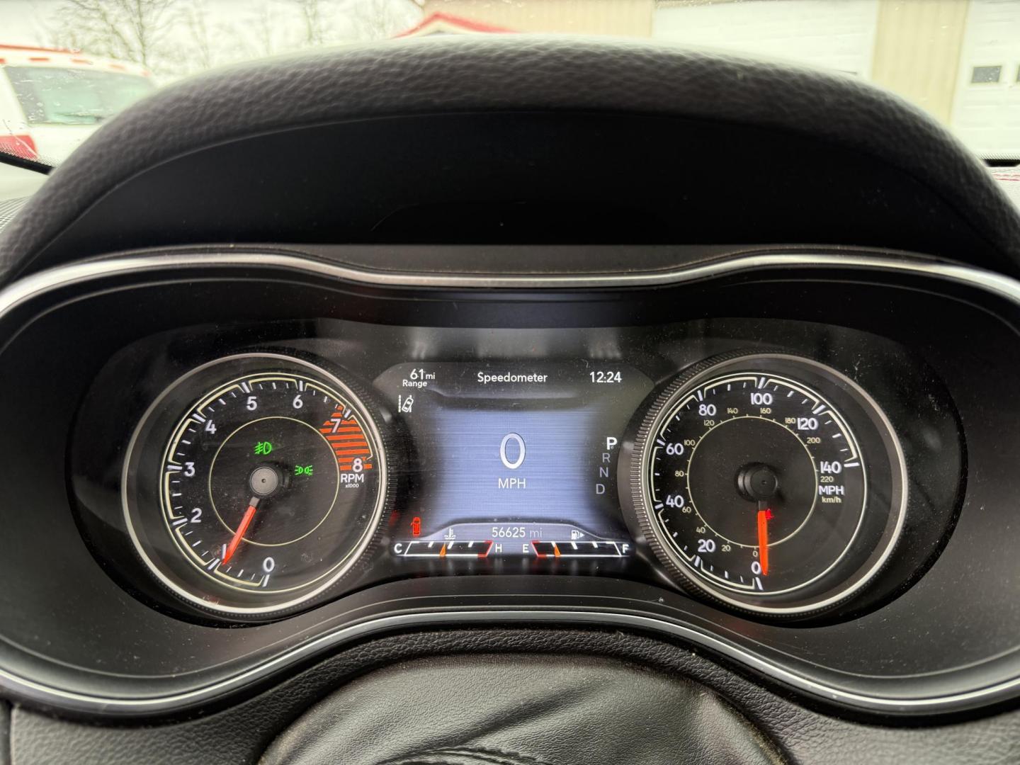 2019 Red /Black Jeep Cherokee Trailhawk Elite 4WD (1C4PJMBX3KD) with an 3.2L V6 DOHC 24V engine, 9A transmission, located at 11115 Chardon Rd. , Chardon, OH, 44024, (440) 214-9705, 41.580246, -81.241943 - This 2019 Jeep Cherokee Trailhawk Elite is a comfortable and capable off-road SUV. It is powered by a 3.2-liter V6 engine and mated to a 9-speed automatic transmission for a smooth drive output. The interior is luxurious with leather upholstery, heated and cooled front seats, power-adjustable seats - Photo#5