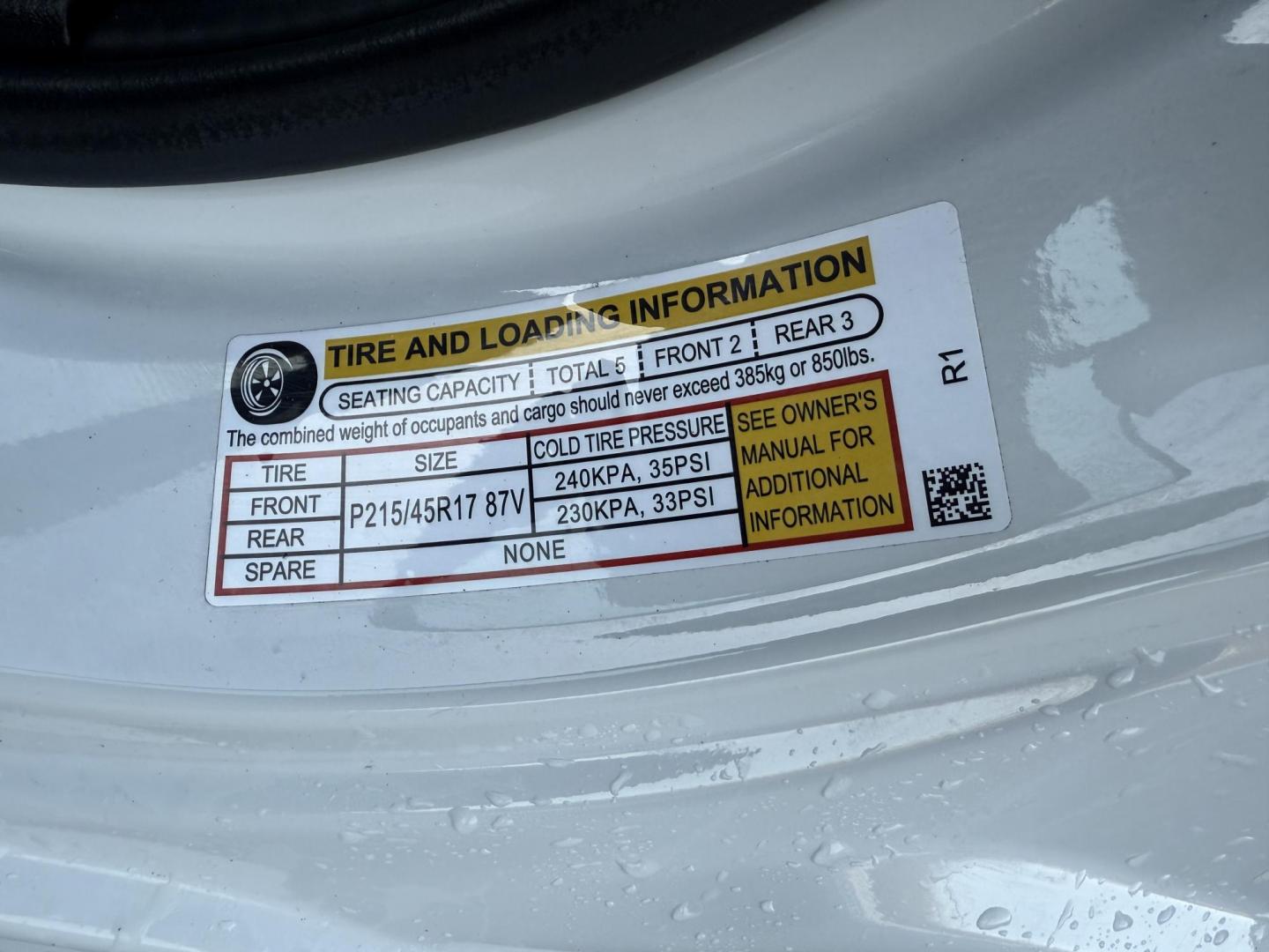 2021 White /Black Acura ILX Base (19UDE2F36MA) with an 2.0L I4 16V DOHC engine, 8A transmission, located at 547 E. Main St., Orwell, OH, 44076, (440) 437-5893, 41.535435, -80.847855 - This 2021 Acura ILX, equipped with a 2.4-liter Earthdreams I4 engine and an 8-speed automatic transmission, delivers a refined driving experience with efficient performance, achieving up to 34 MPG on the highway. The leather interior with heated front seats offers a touch of luxury, while features l - Photo#25