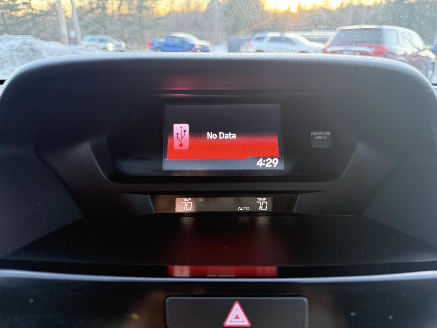 2021 White /Black Acura ILX Base (19UDE2F36MA) with an 2.0L I4 16V DOHC engine, 8A transmission, located at 547 E. Main St., Orwell, OH, 44076, (440) 437-5893, 41.535435, -80.847855 - This 2021 Acura ILX, equipped with a 2.4-liter Earthdreams I4 engine and an 8-speed automatic transmission, delivers a refined driving experience with efficient performance, achieving up to 34 MPG on the highway. The leather interior with heated front seats offers a touch of luxury, while features l - Photo#6