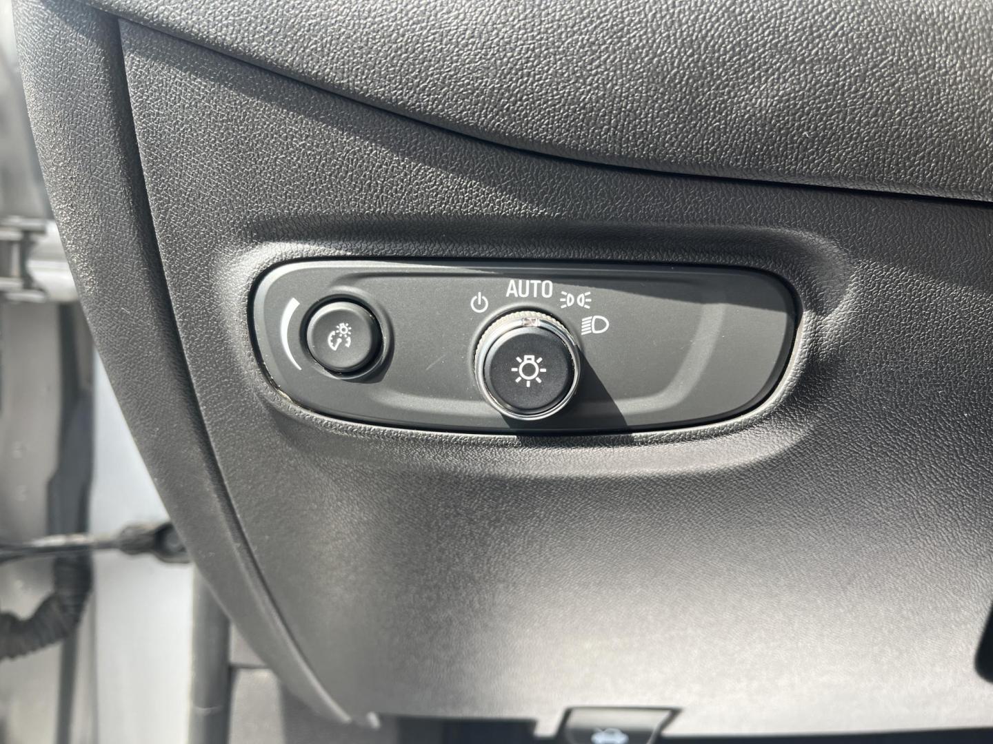 2020 Silver /Black Chevrolet Equinox 1FL AWD (3GNAX5EV2LS) with an 1.5L I4 DOHC 16V TURBO engine, 6A transmission, located at 547 E. Main St., Orwell, OH, 44076, (440) 437-5893, 41.535435, -80.847855 - This One Owner 2020 Chevrolet Equinox 1FL AWD features a turbocharged 1.5L EcoTec engine paired with a 6-speed automatic transmission for efficient performance at 30 MPG highway, while its 7-inch touchscreen supports Apple CarPlay and Android Auto for seamless connectivity; additional highlights inc - Photo#5