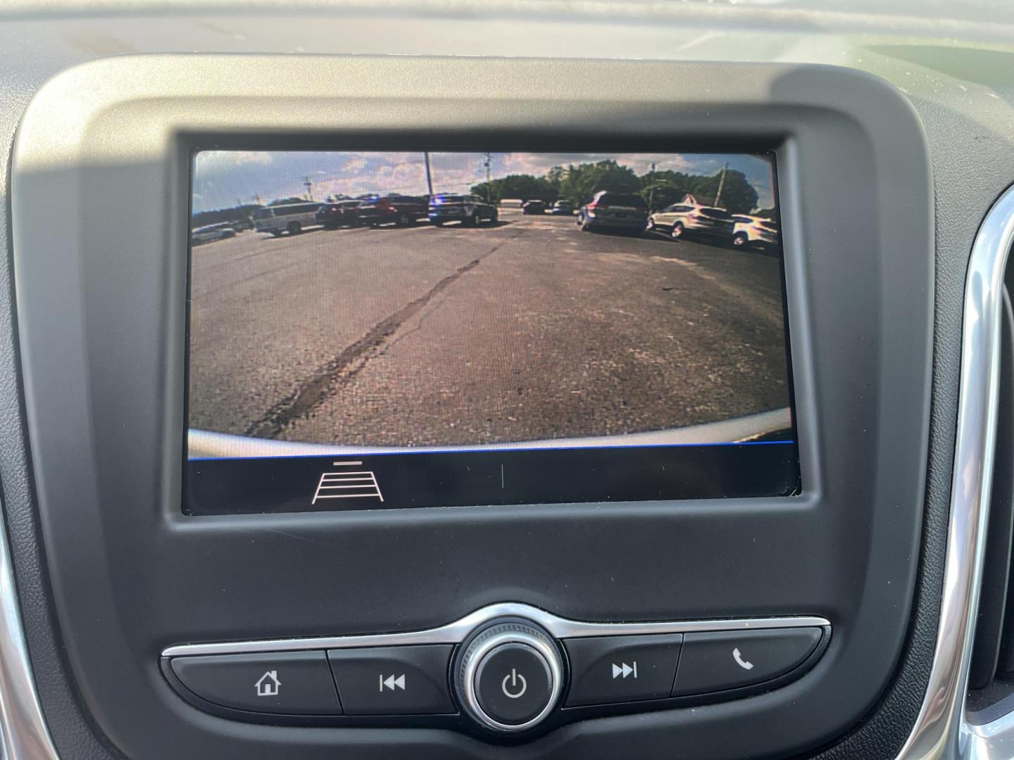 2020 Silver /Black Chevrolet Equinox 1FL AWD (3GNAX5EV2LS) with an 1.5L I4 DOHC 16V TURBO engine, 6A transmission, located at 547 E. Main St., Orwell, OH, 44076, (440) 437-5893, 41.535435, -80.847855 - This One Owner 2020 Chevrolet Equinox 1FL AWD features a turbocharged 1.5L EcoTec engine paired with a 6-speed automatic transmission for efficient performance at 30 MPG highway, while its 7-inch touchscreen supports Apple CarPlay and Android Auto for seamless connectivity; additional highlights inc - Photo#8