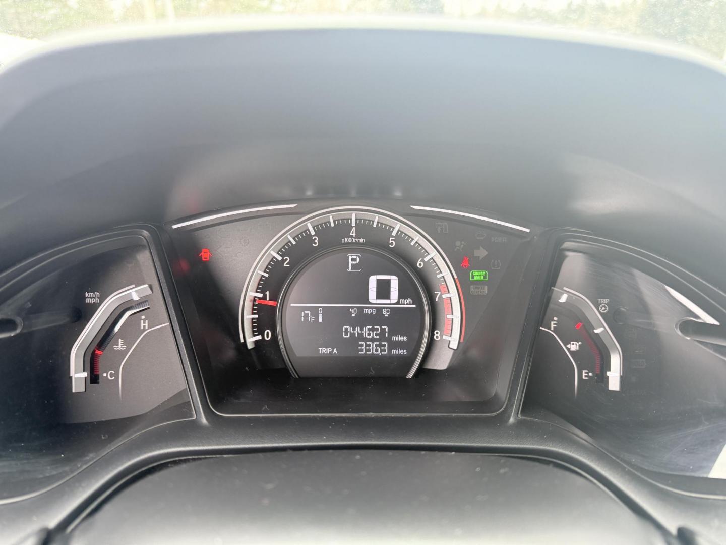 2018 Gray /Black Honda Civic LX Coupe CVT (2HGFC4B51JH) with an 2.0L I4 DOHC 16V engine, Automatic transmission, located at 547 E. Main St., Orwell, OH, 44076, (440) 437-5893, 41.535435, -80.847855 - This 2018 Honda Civic LX Coupe boasts a fuel-efficient 2.0L I4 Earthdreams engine achieving 39 MPG on the highway, and comes well-equipped with modern conveniences like a backup camera and a 5.0-inch center screen, making it a practical and reliable choice. This Honda is fully serviced, comes with a - Photo#9