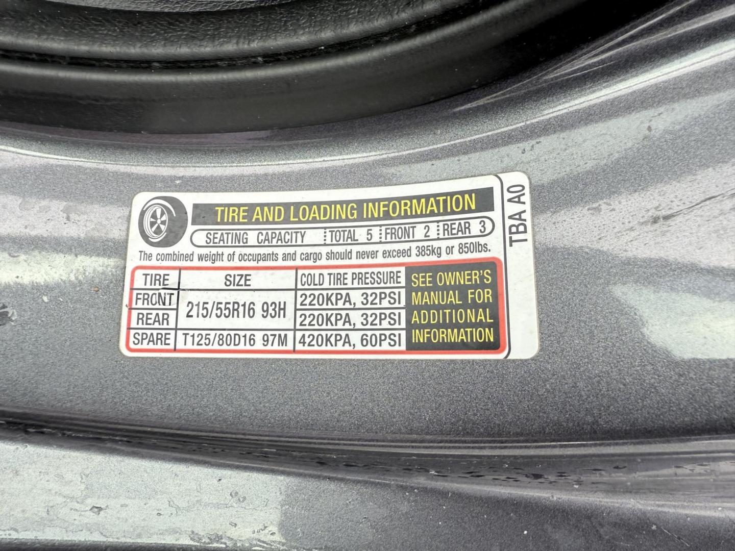 2018 Gray /Black Honda Civic LX Coupe CVT (2HGFC4B51JH) with an 2.0L I4 DOHC 16V engine, Automatic transmission, located at 547 E. Main St., Orwell, OH, 44076, (440) 437-5893, 41.535435, -80.847855 - This 2018 Honda Civic LX Coupe boasts a fuel-efficient 2.0L I4 Earthdreams engine achieving 39 MPG on the highway, and comes well-equipped with modern conveniences like a backup camera and a 5.0-inch center screen, making it a practical and reliable choice. This Honda is fully serviced, comes with a - Photo#18