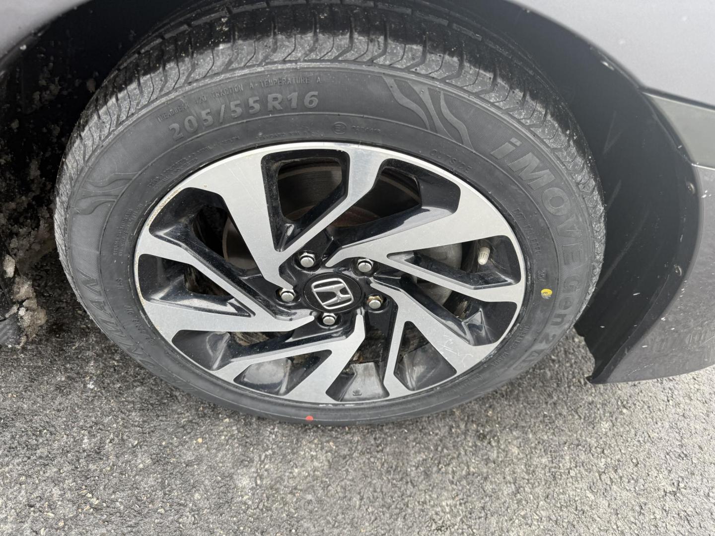 2018 Gray /Black Honda Civic LX Coupe CVT (2HGFC4B51JH) with an 2.0L I4 DOHC 16V engine, Automatic transmission, located at 547 E. Main St., Orwell, OH, 44076, (440) 437-5893, 41.535435, -80.847855 - This 2018 Honda Civic LX Coupe boasts a fuel-efficient 2.0L I4 Earthdreams engine achieving 39 MPG on the highway, and comes well-equipped with modern conveniences like a backup camera and a 5.0-inch center screen, making it a practical and reliable choice. This Honda is fully serviced, comes with a - Photo#7
