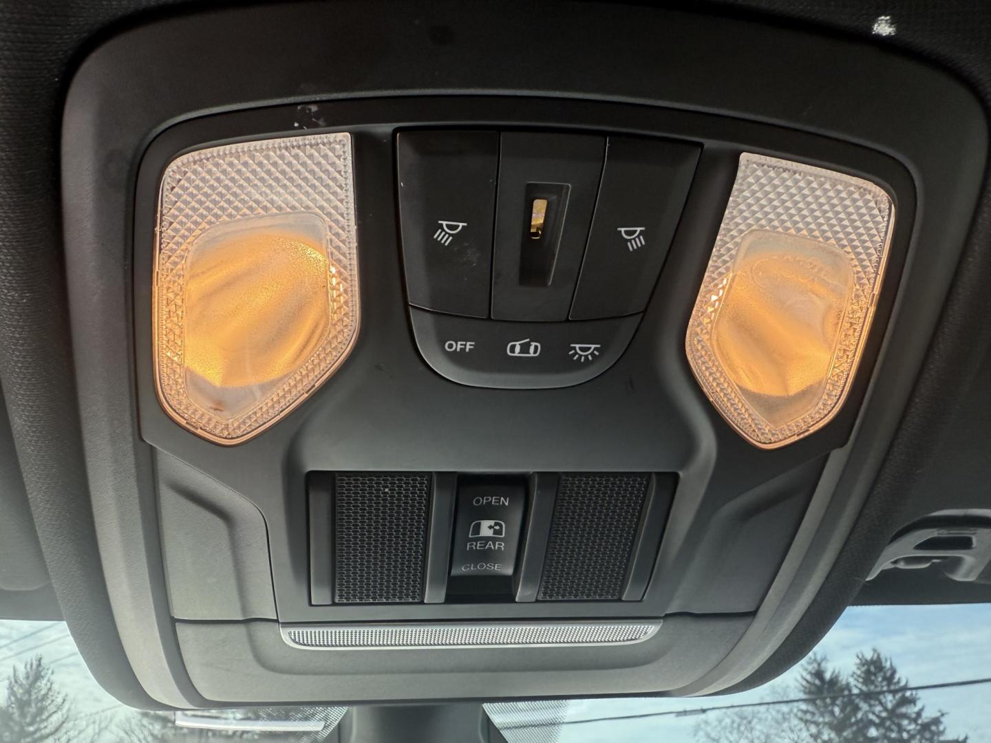 2019 Gray /Black RAM 1500 Big Horn Crew Cab SWB 4WD (1C6SRFFTXKN) with an 5.7L V8 OHV 16V engine, 8A transmission, located at 11115 Chardon Rd. , Chardon, OH, 44024, (440) 214-9705, 41.580246, -81.241943 - This 2019 Ram 1500 Big Horn Crew Cab is a well-equipped truck combining powerful performance with modern technology and comfort features. It comes with a 5.7 HEMI V8 engine delivering 395 HP and 410 lb-ft of torque, paired with an 8-speed automatic transmission and 3.21 gearing, boasting an 8,120-po - Photo#33