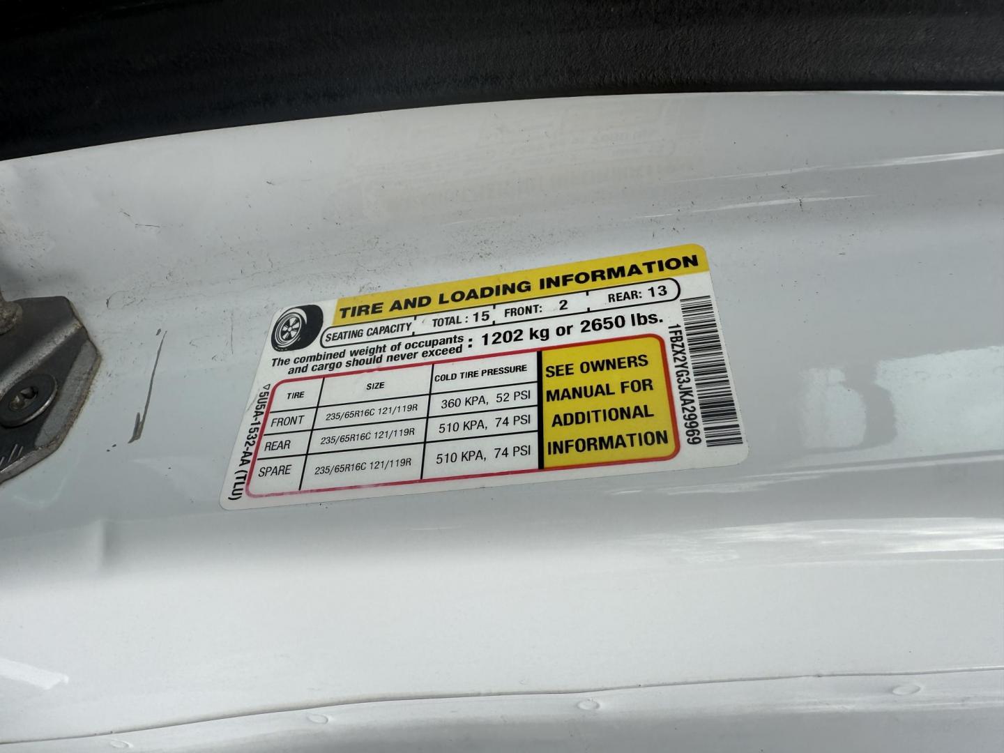 2018 White /Gray Ford Transit 350 Wagon Low Roof XLT w/Sliding Pass. 148-in. WB (1FBZX2YG3JK) with an 3.5L V6 DOHC 24V TWIN TURBO engine, 6A transmission, located at 547 E. Main St., Orwell, OH, 44076, (440) 437-5893, 41.535435, -80.847855 - With room for 15 people, a roof rack, and a tow hitch this Transit is ready to haul just about anything to the job site. Equipped with a robust 3.5L Twin Turbo EcoBoost V6 engine paired with a 6-speed automatic transmission that delivers an estimated 18 MPG on the highway; it features seating for 15 - Photo#14