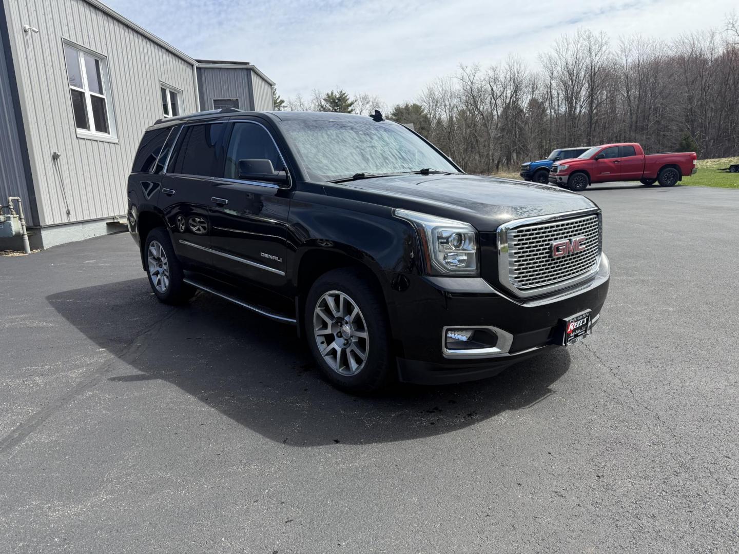 2015 Black /Black GMC Yukon Denali 4WD (1GKS2CKJXFR) with an 6.2L V8 OHV 16V engine, 8-Speed Automatic transmission, located at 11115 Chardon Rd. , Chardon, OH, 44024, (440) 214-9705, 41.580246, -81.241943 - Photo#2