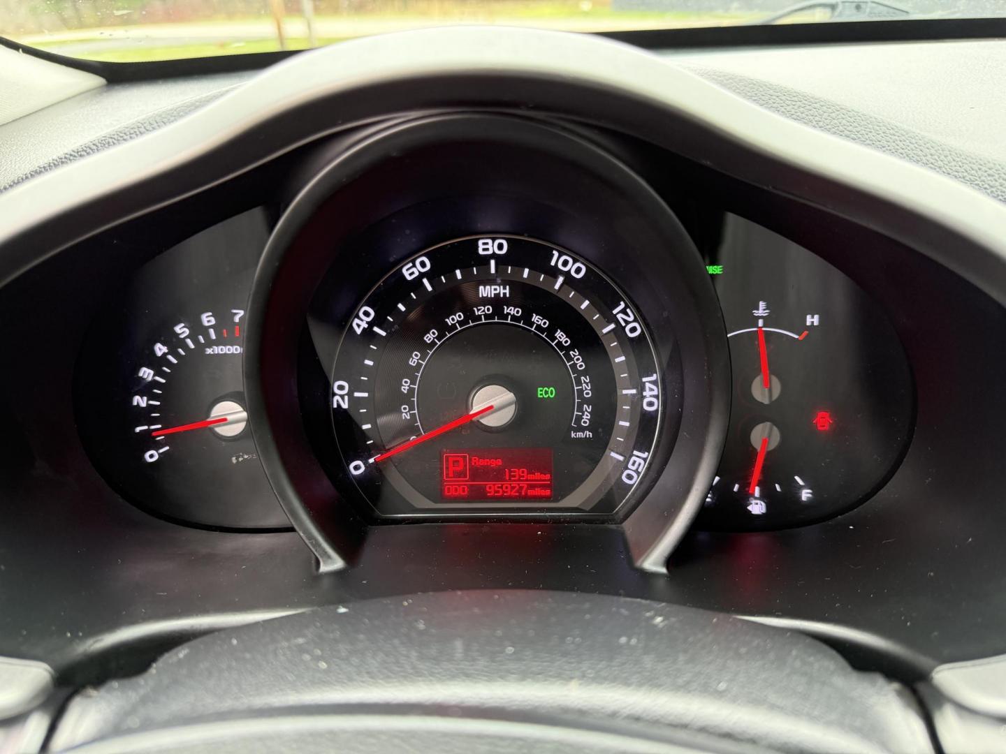 2015 White /Black Kia Sportage LX AWD (KNDPBCAC2F7) with an 2.4L I4 DOHC 16V engine, 6-Speed Automatic transmission, located at 11115 Chardon Rd. , Chardon, OH, 44024, (440) 214-9705, 41.580246, -81.241943 - This One Owner 2015 Kia Sportage LX AWD is a compact SUV equipped with a 2.4-liter inline-four GDI engine paired with a 6-speed automatic transmission. Despite being from 2015, this model offers modern amenities such as ECO driving mode for enhanced fuel efficiency and compatibility with Apple Carpl - Photo#15