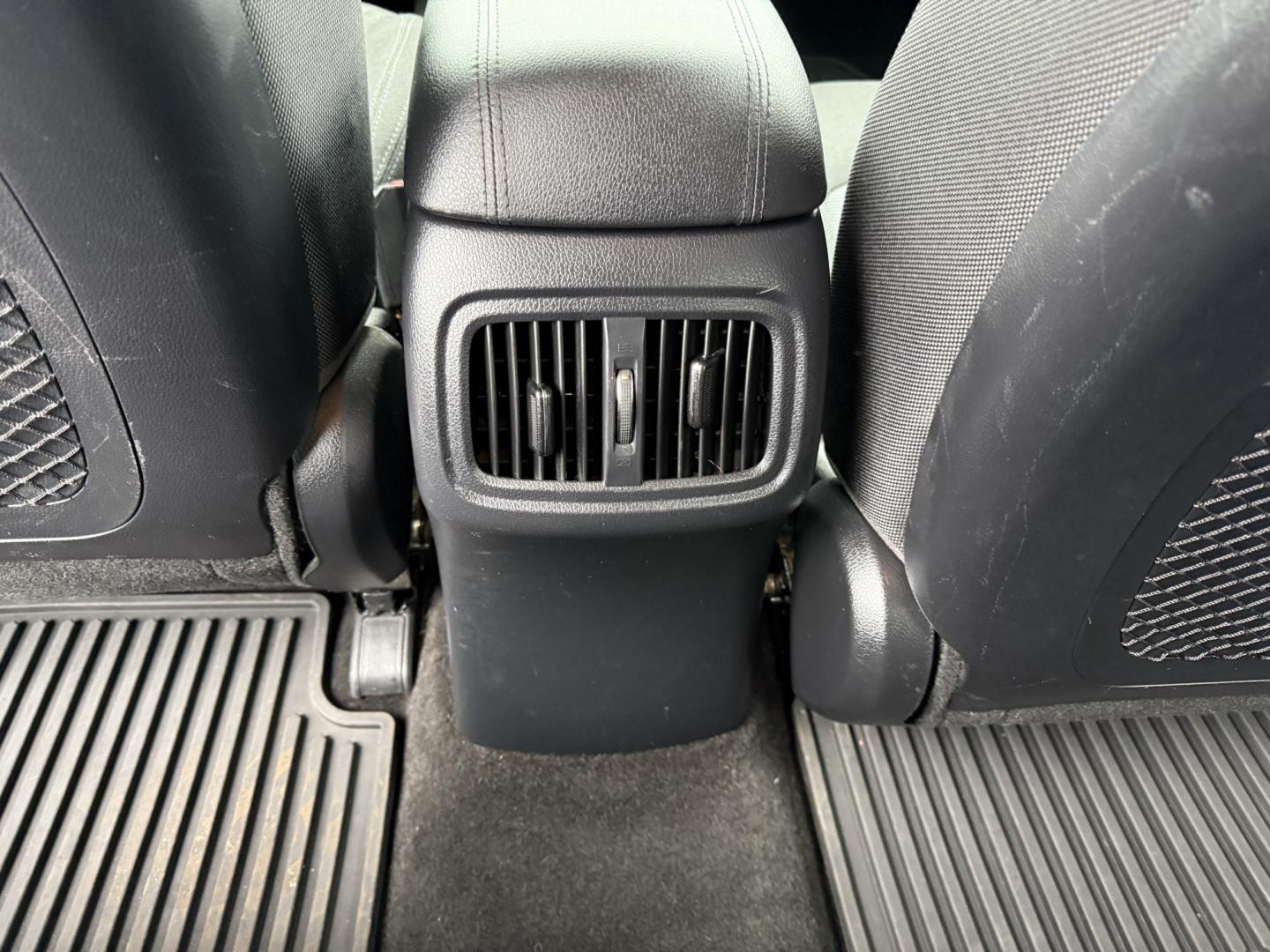 2015 White /Black Kia Sportage LX AWD (KNDPBCAC2F7) with an 2.4L I4 DOHC 16V engine, 6-Speed Automatic transmission, located at 11115 Chardon Rd. , Chardon, OH, 44024, (440) 214-9705, 41.580246, -81.241943 - This One Owner 2015 Kia Sportage LX AWD is a compact SUV equipped with a 2.4-liter inline-four GDI engine paired with a 6-speed automatic transmission. Despite being from 2015, this model offers modern amenities such as ECO driving mode for enhanced fuel efficiency and compatibility with Apple Carpl - Photo#22