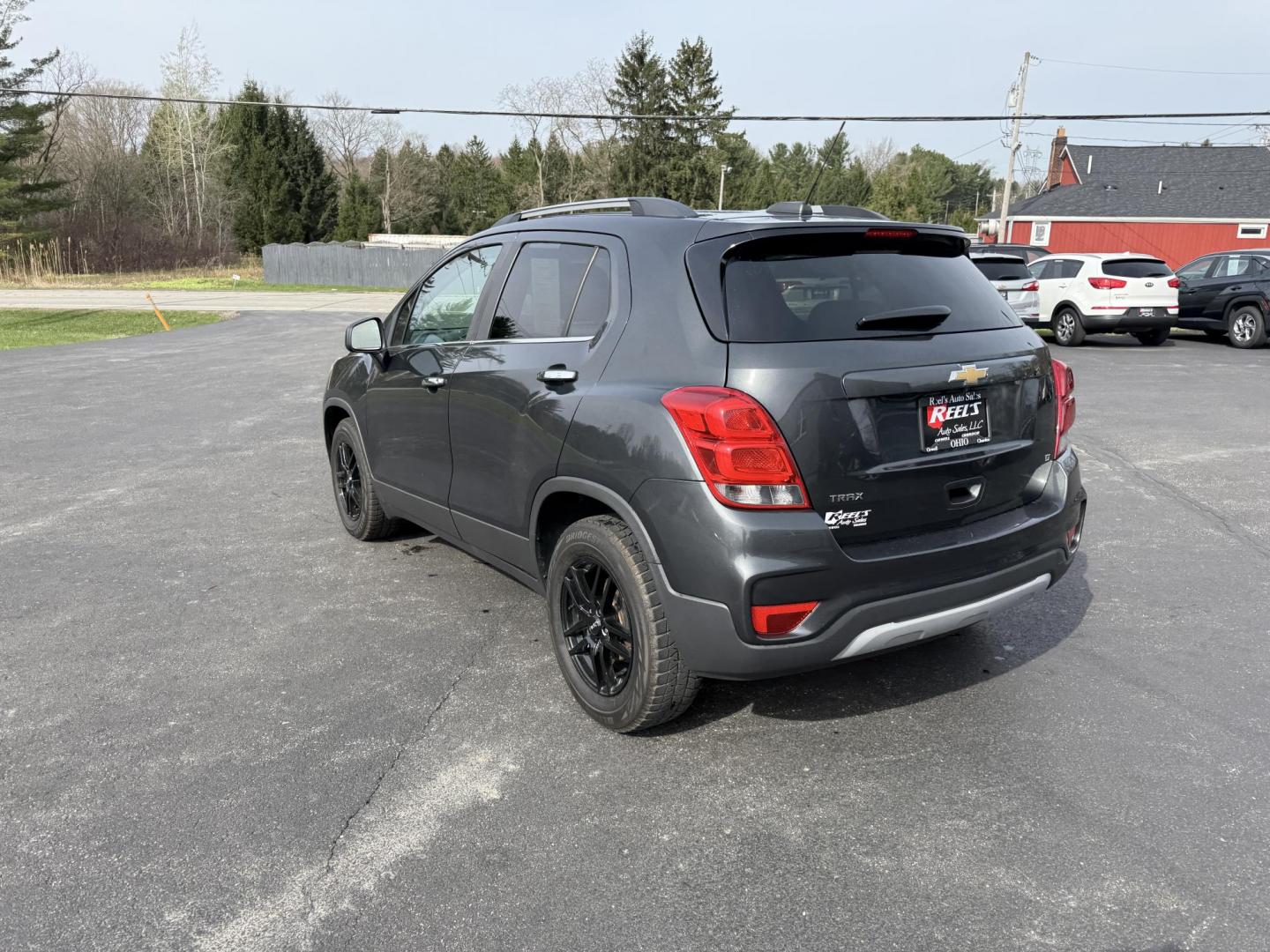 2017 Gray /Black Chevrolet Trax LT FWD (3GNCJLSB8HL) with an 1.4L I4 DOHC 16V Turbo engine, 6A transmission, located at 11115 Chardon Rd. , Chardon, OH, 44024, (440) 214-9705, 41.580246, -81.241943 - This One Owner 2017 Chevrolet Trax is a fuel efficient low miles SUV. Equipped with a 1.4-liter I4 turbocharged EcoTec engine and a 6-speed automatic transmission, providing a balance of efficiency and performance. Notable features include a power driver's seat, remote start for added convenience, a - Photo#10