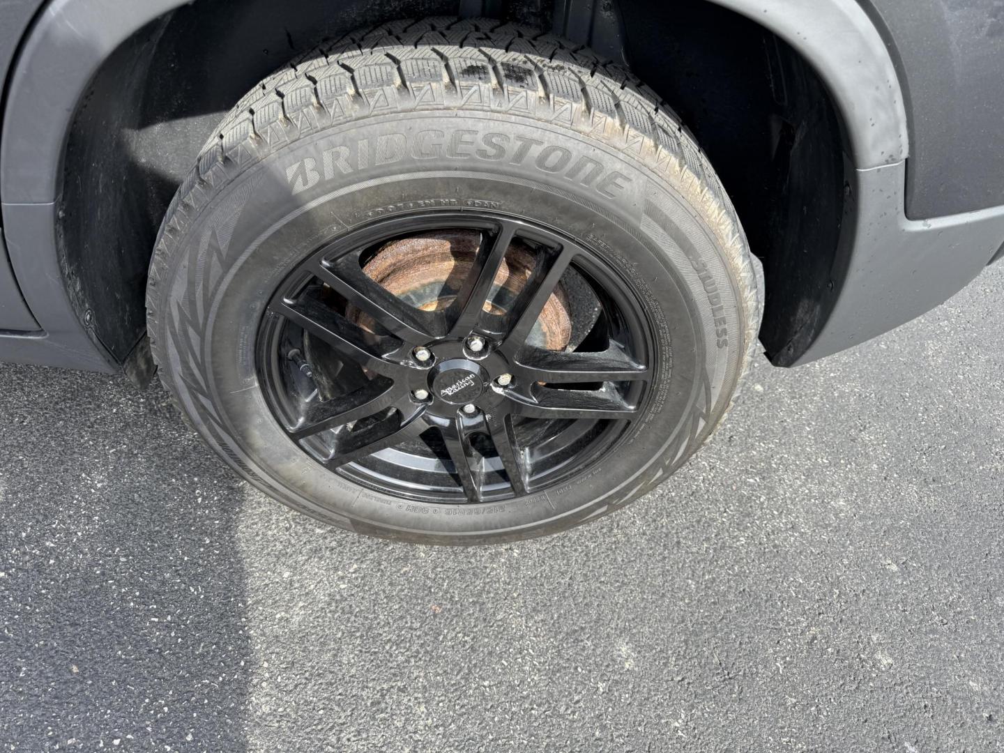 2017 Gray /Black Chevrolet Trax LT FWD (3GNCJLSB8HL) with an 1.4L I4 DOHC 16V Turbo engine, 6A transmission, located at 11115 Chardon Rd. , Chardon, OH, 44024, (440) 214-9705, 41.580246, -81.241943 - This One Owner 2017 Chevrolet Trax is a fuel efficient low miles SUV. Equipped with a 1.4-liter I4 turbocharged EcoTec engine and a 6-speed automatic transmission, providing a balance of efficiency and performance. Notable features include a power driver's seat, remote start for added convenience, a - Photo#11