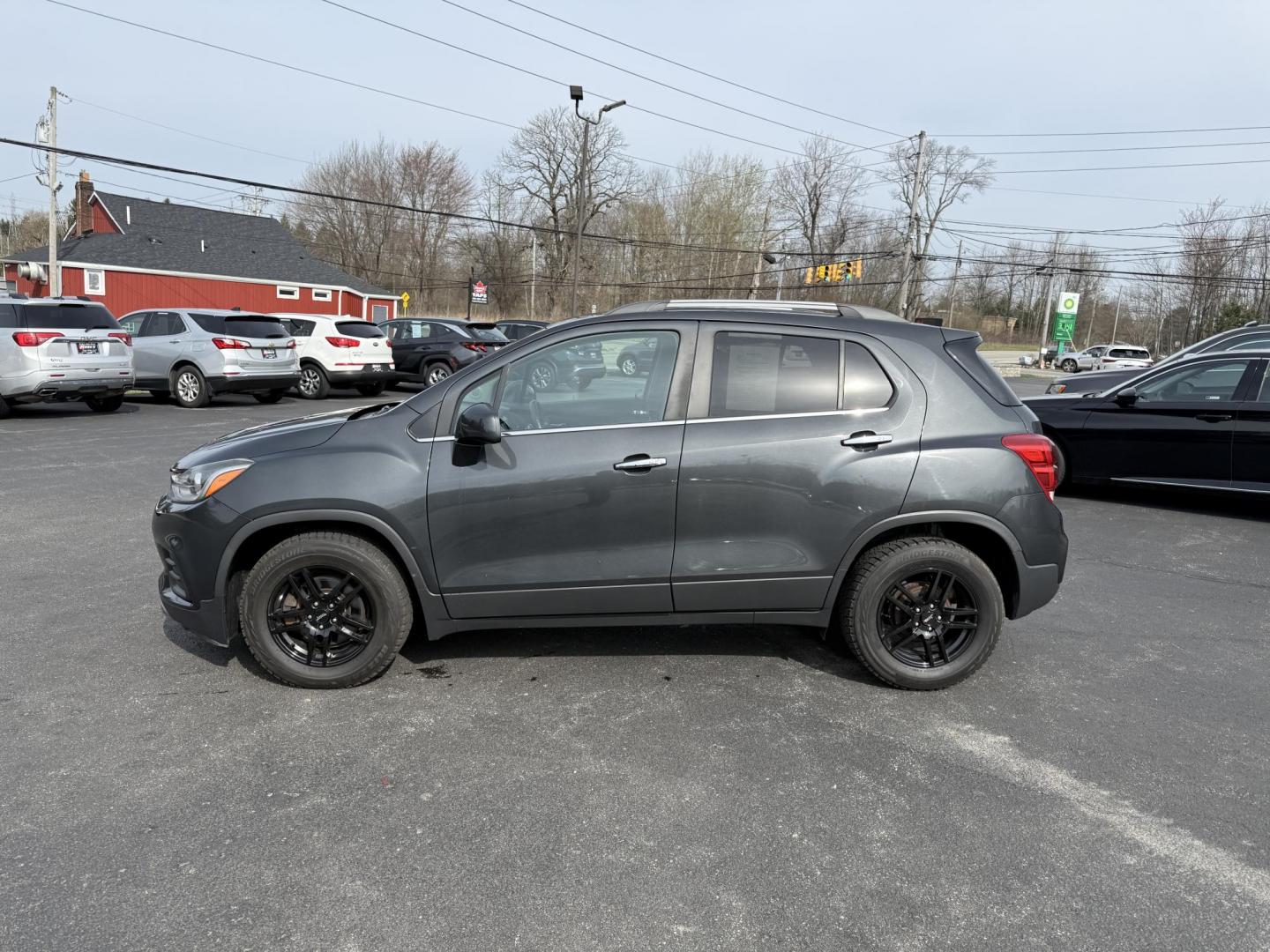 2017 Gray /Black Chevrolet Trax LT FWD (3GNCJLSB8HL) with an 1.4L I4 DOHC 16V Turbo engine, 6A transmission, located at 11115 Chardon Rd. , Chardon, OH, 44024, (440) 214-9705, 41.580246, -81.241943 - This One Owner 2017 Chevrolet Trax is a fuel efficient low miles SUV. Equipped with a 1.4-liter I4 turbocharged EcoTec engine and a 6-speed automatic transmission, providing a balance of efficiency and performance. Notable features include a power driver's seat, remote start for added convenience, a - Photo#13